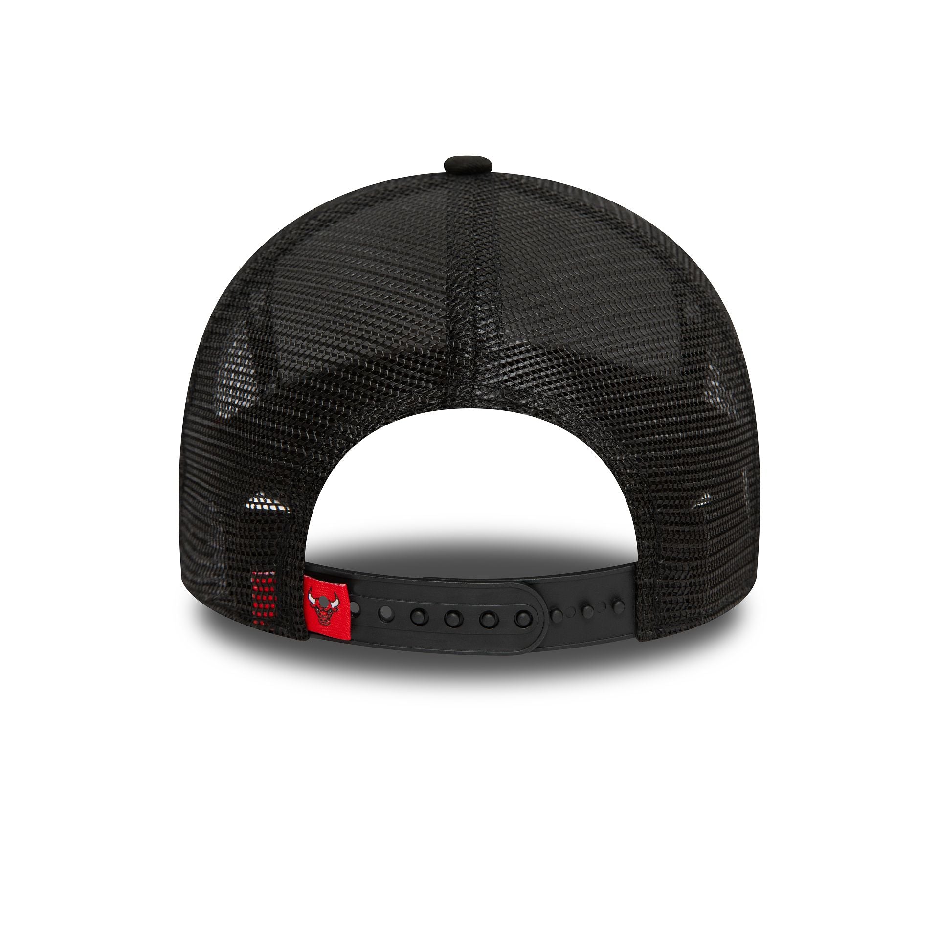 This is a Chicago Bulls NBA Team Logo Black A-Frame Trucker Cap 4