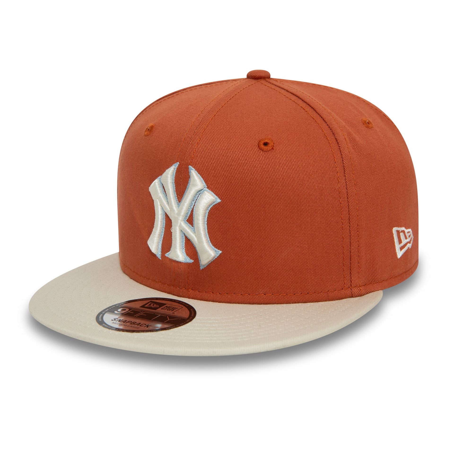 This is a New York Yankees MLB Patch Brown 9FIFTY Snapback Cap 1