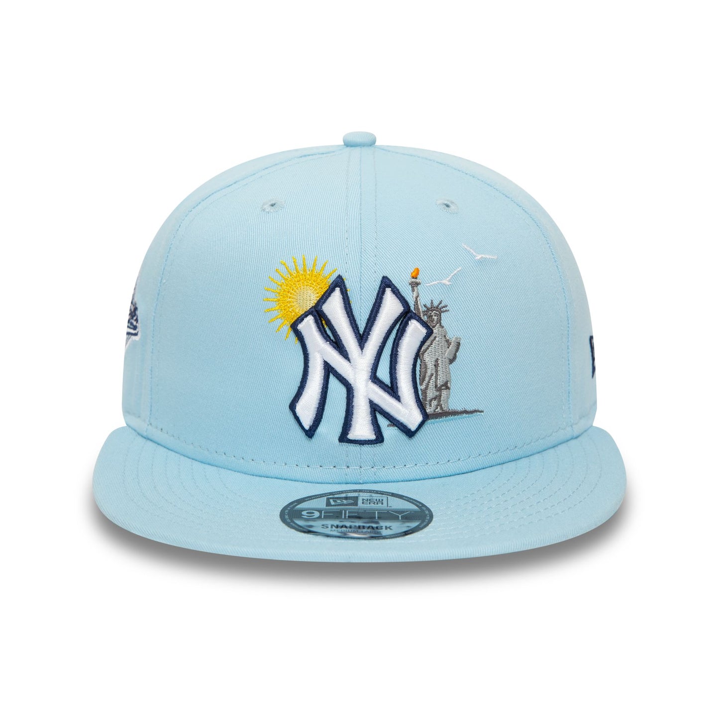 This is a New York Yankees MLB Summer Icon Pastel Blue 9FIFTY Snapback Cap 2