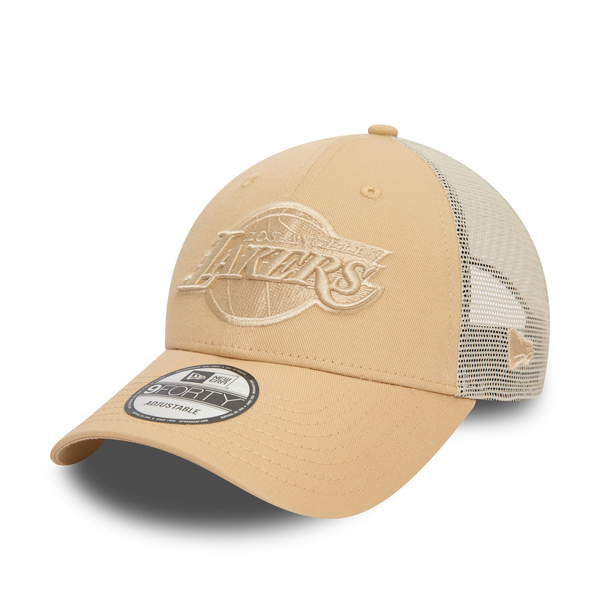 This is a LA Lakers NBA Light Beige 9FORTY Trucker Cap 1