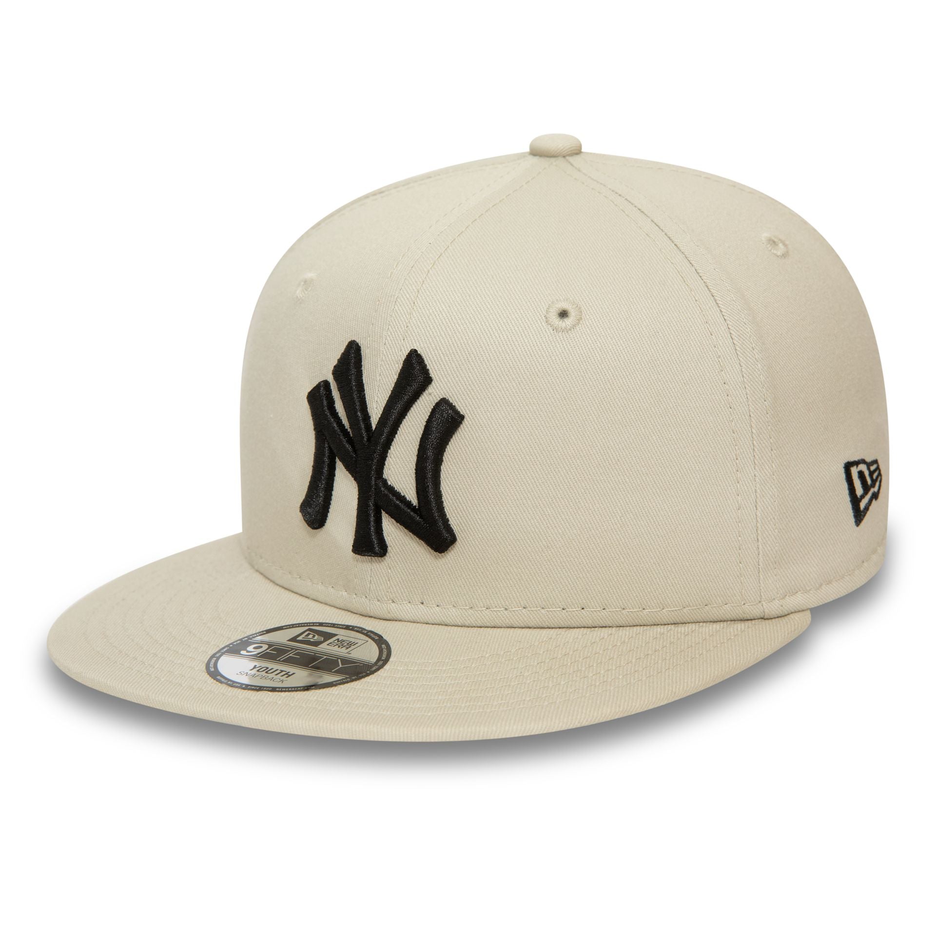 This is a New York Yankees Youth League Essential Light Beige 9FIFTY Snapback Cap 1