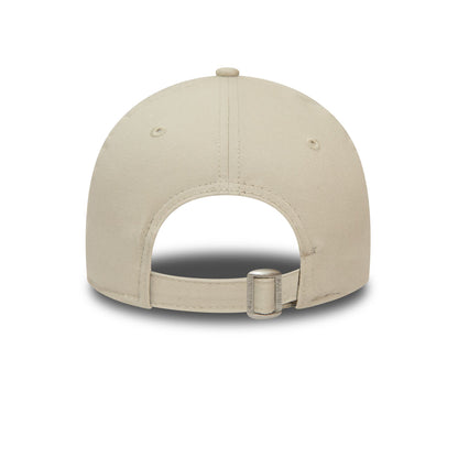 This is a Chicago White Sox Youth League Essential Light Beige 9FORTY Adjustable Cap 4