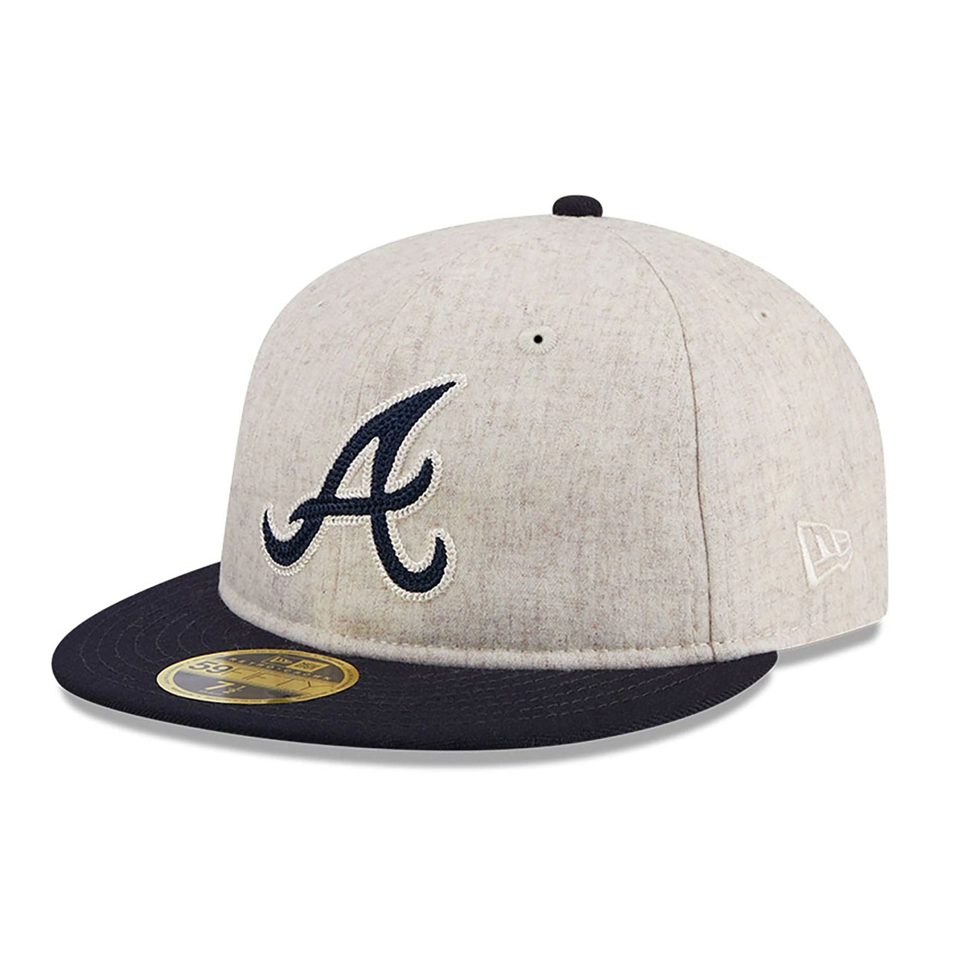 This is a Atlanta Braves Melton Wool Light Beige Retro Crown 59FIFTY Fitted Cap 2