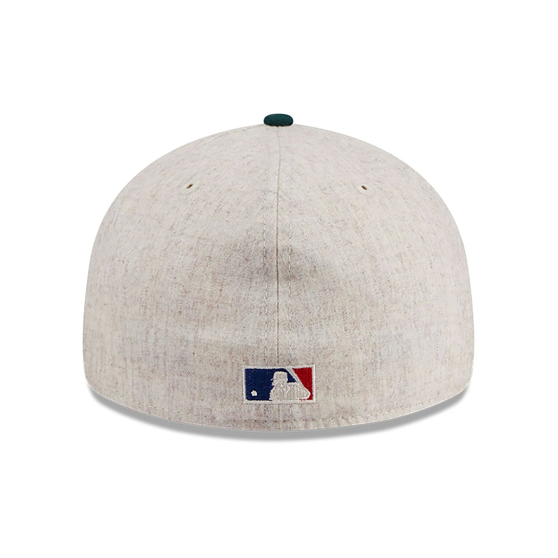 This is a Oakland Athletics Melton Wool Light Beige Retro Crown 59FIFTY Fitted Cap 6