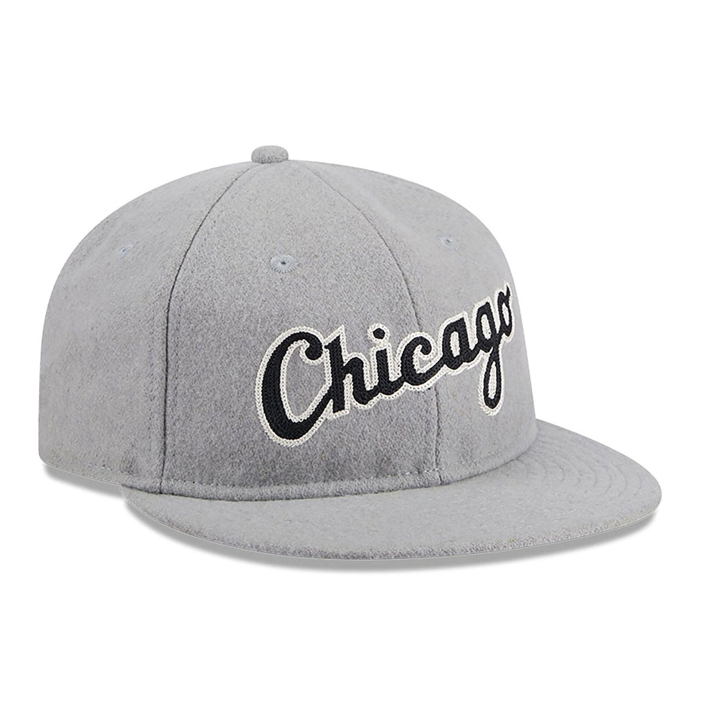 This is a Chicago White Sox Melton Wool Grey Retro Crown 9FIFTY Strapback Cap 4