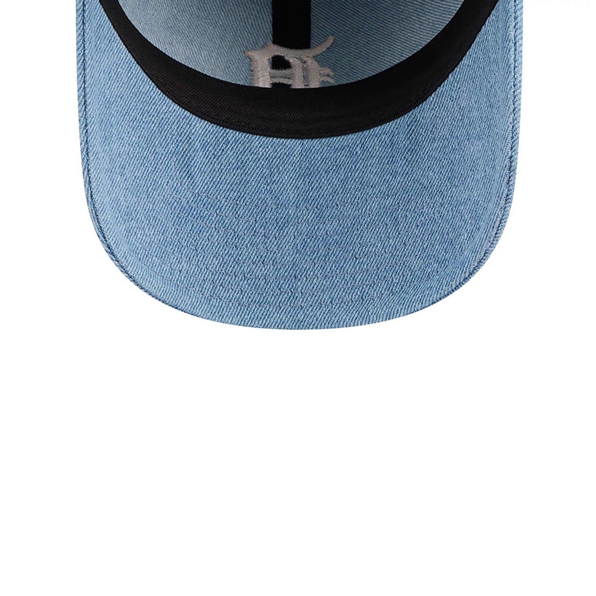 This is a Detroit Tigers Washed Denim Light Blue 9TWENTY Adjustable Cap 4