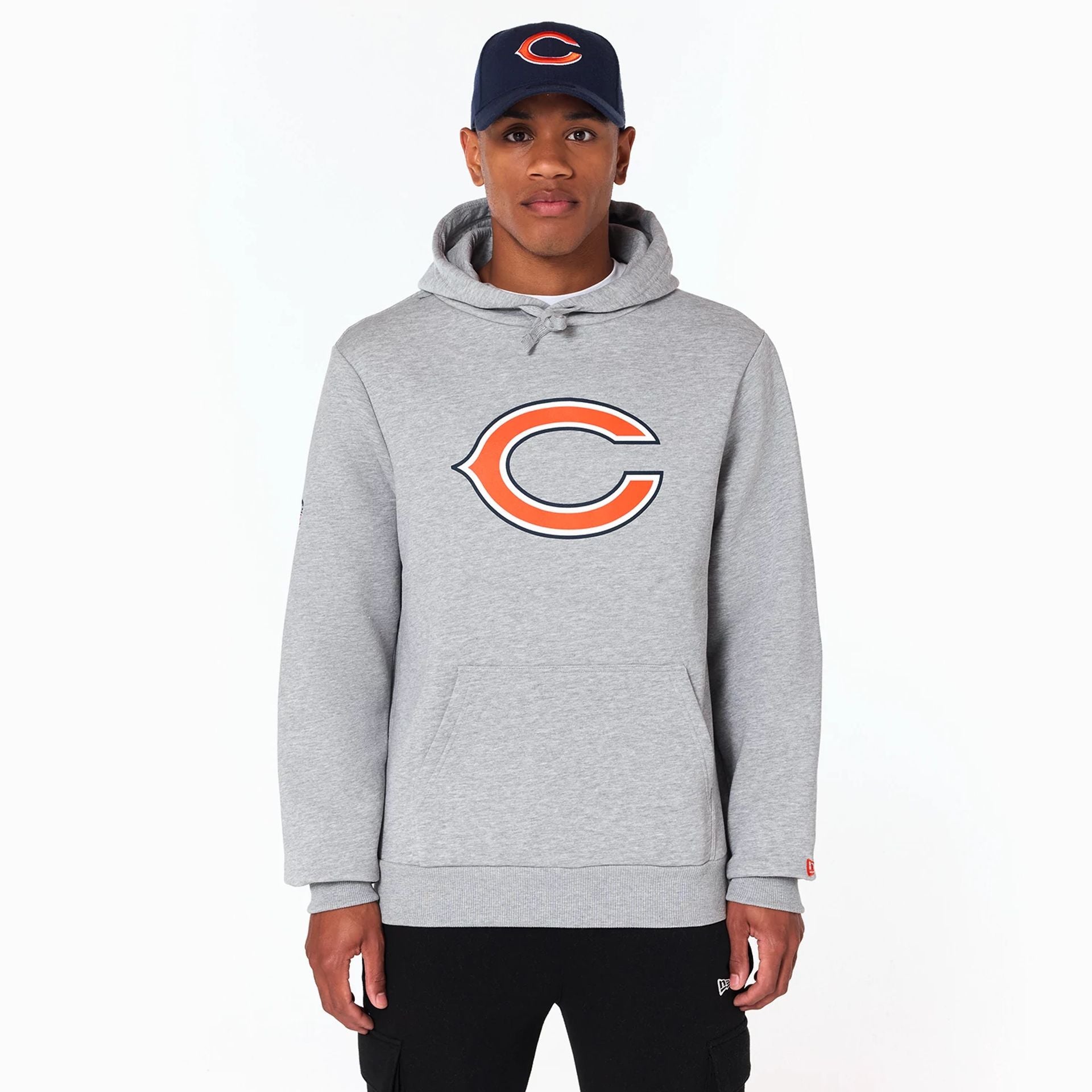 The Male model is wearing Chicago Bears NFL Grey Pullover Hoodie 1