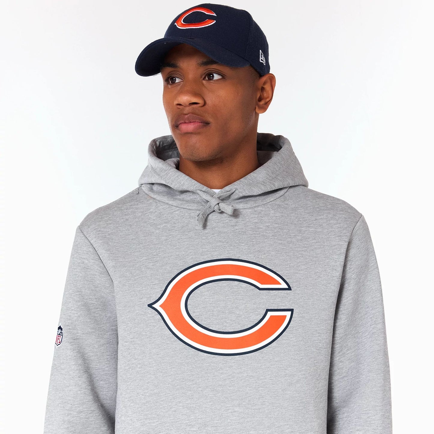 The Male model is wearing Chicago Bears NFL Grey Pullover Hoodie 3