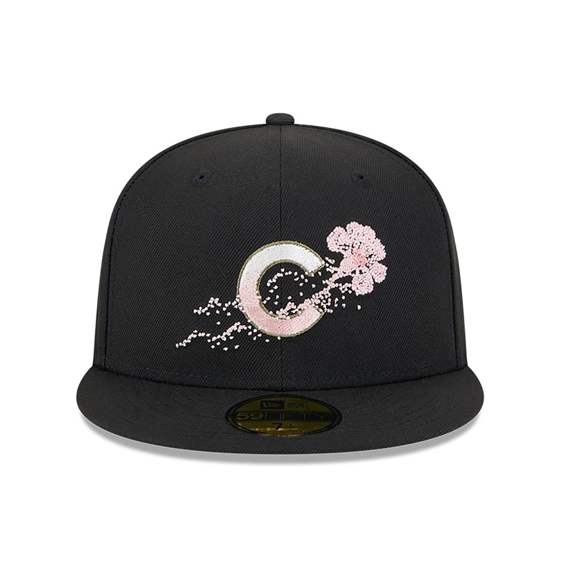 This is a Chicago Cubs Dotted Floral Black 59FIFTY Fitted Cap 3