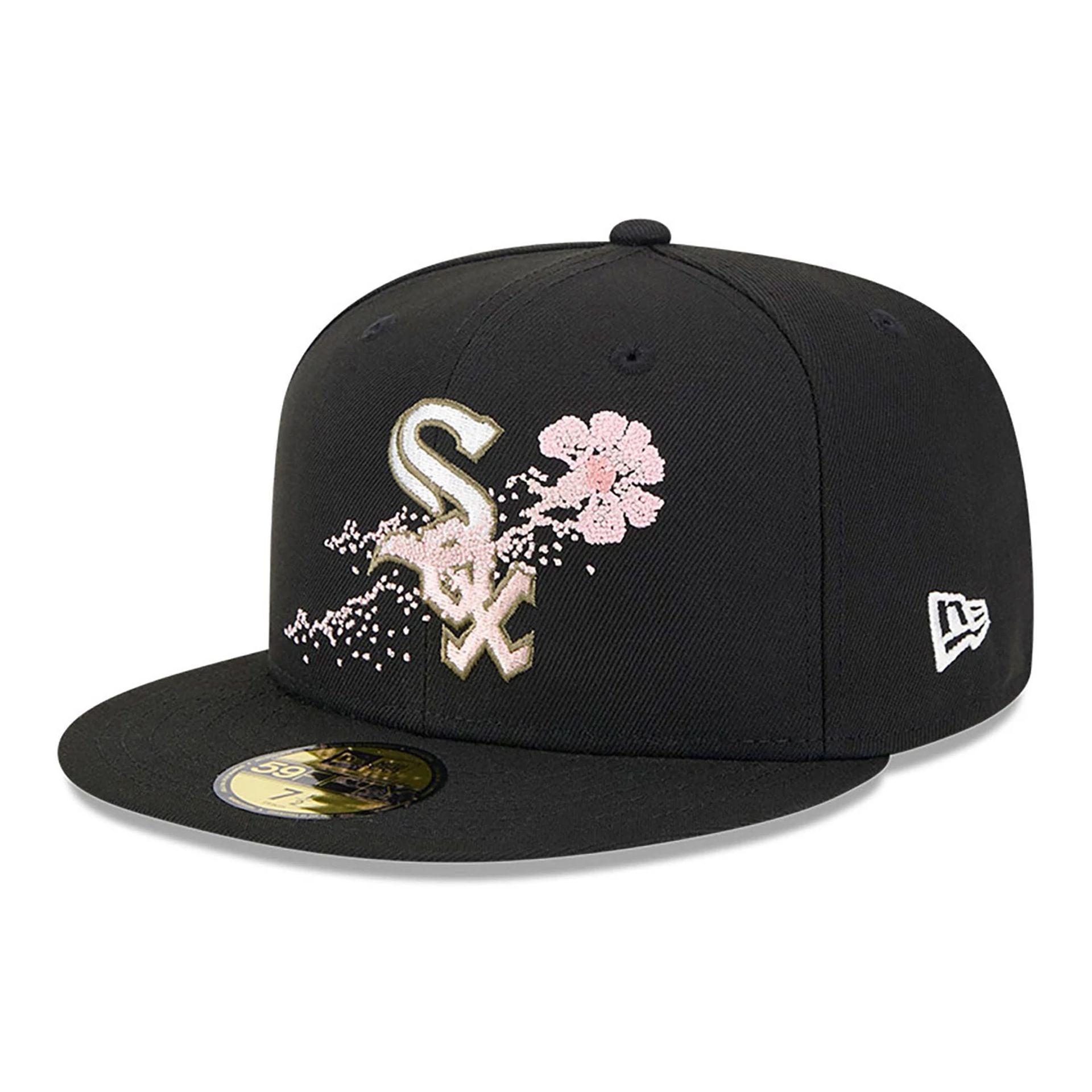 This is a Chicago White Sox Dotted Floral Black 59FIFTY Fitted Cap 1