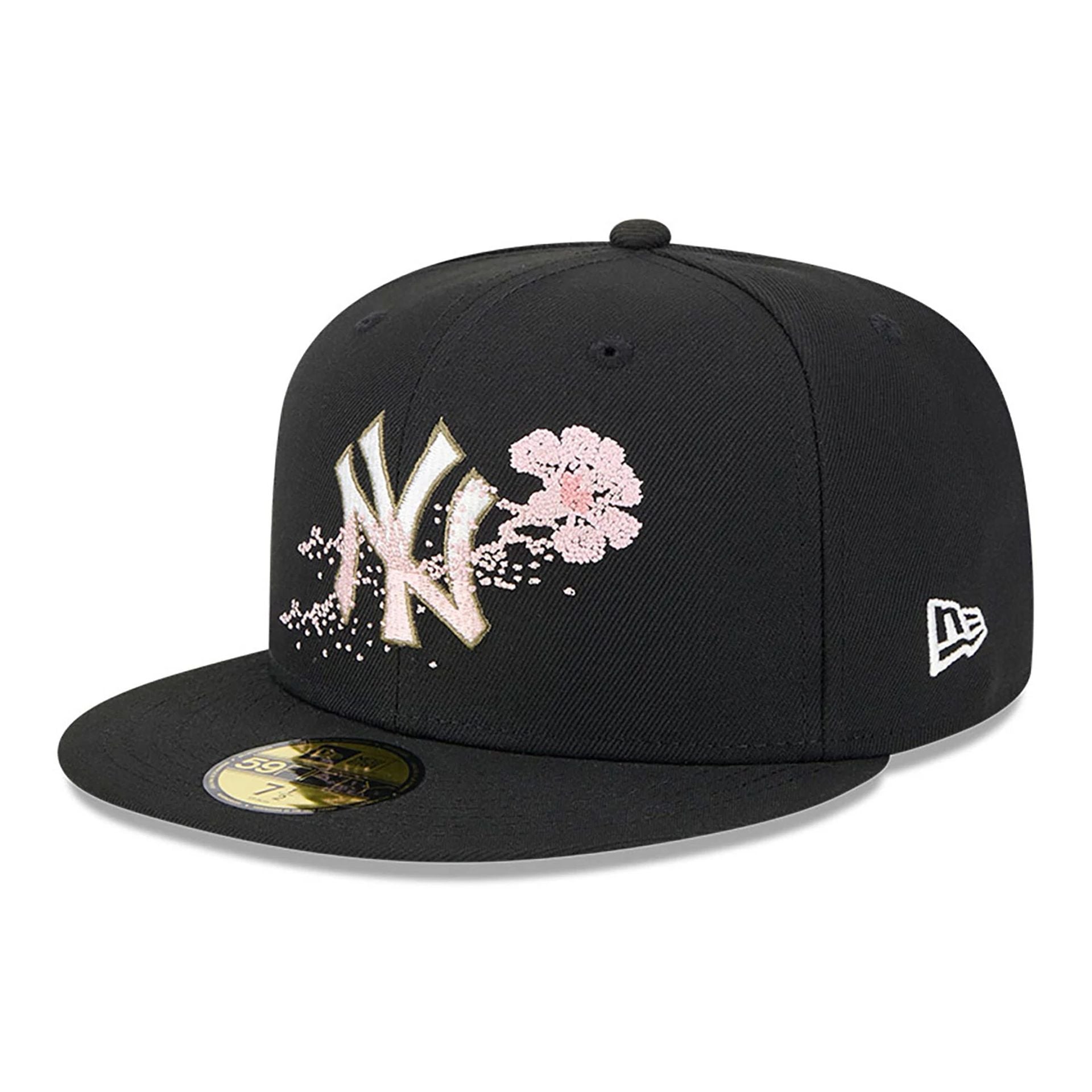 This is a New York Yankees Dotted Floral Black 59FIFTY Fitted Cap 1