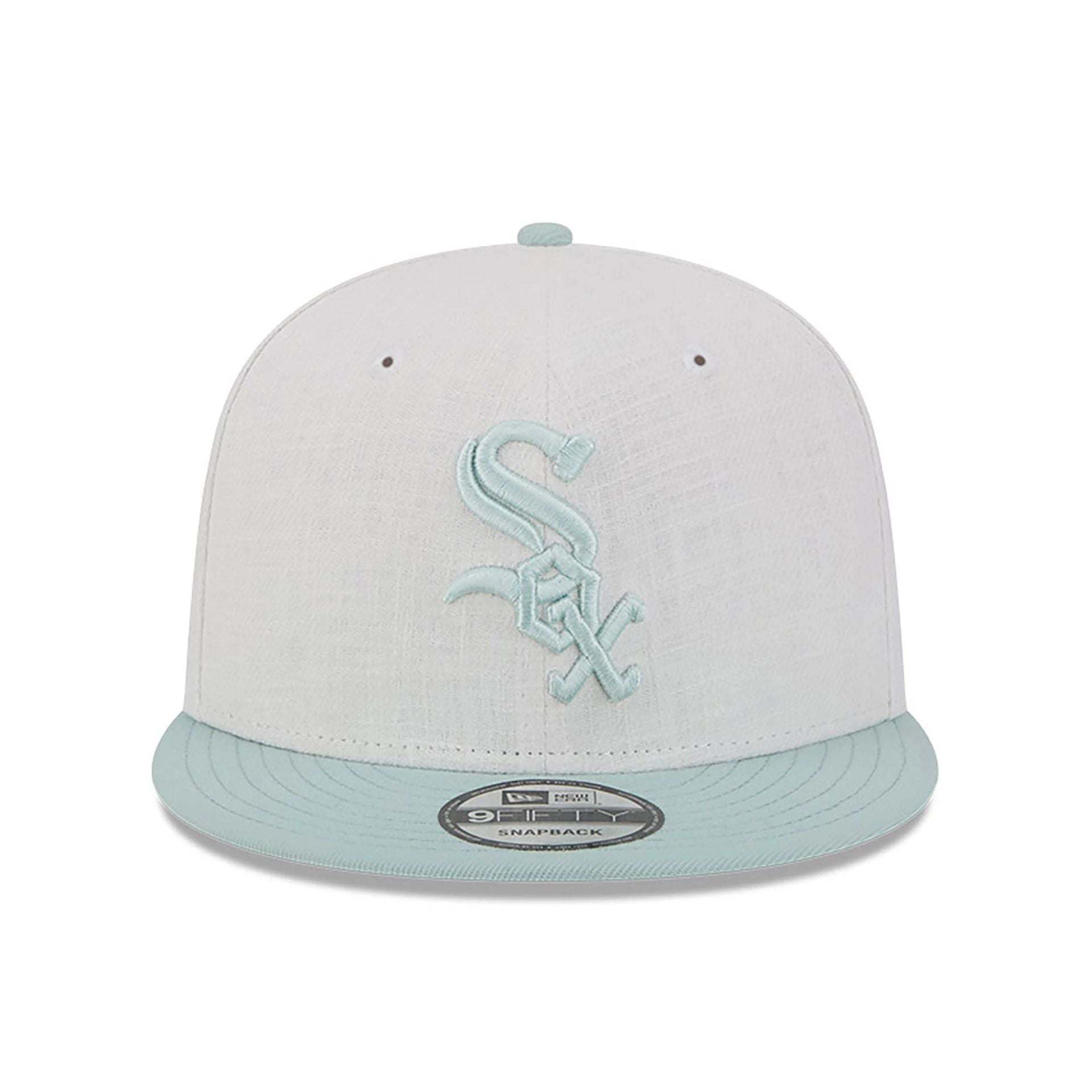 This is a Chicago White Sox Minty Breeze White 9FIFTY Snapback Cap 6