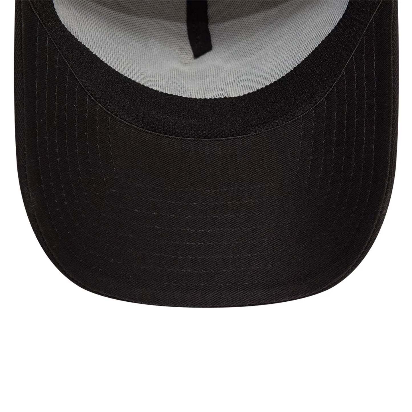 This is a New York Yankees League Essential Black 39THIRTY A-Frame Stretch Fit Cap 5