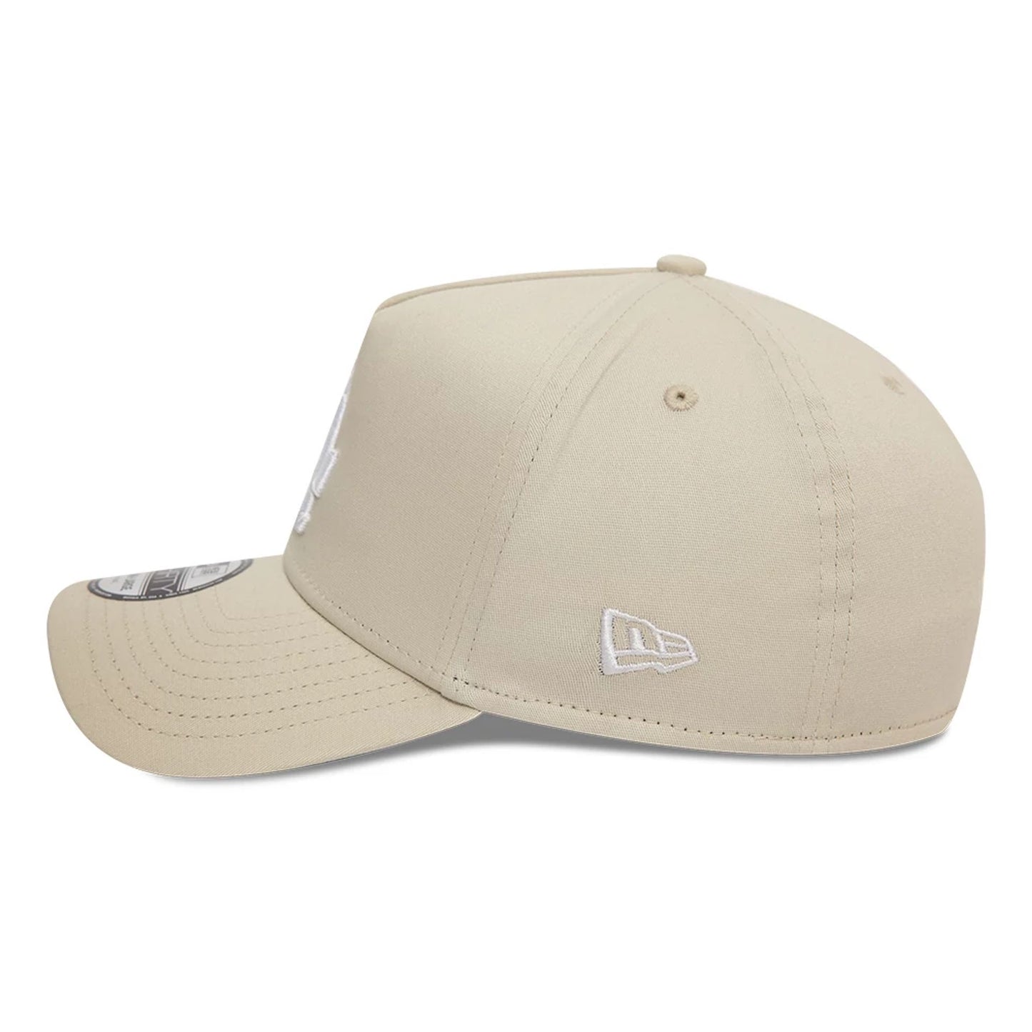 This is a LA Dodgers League Essential Light Beige 39THIRTY A-Frame Stretch Fit Cap 6