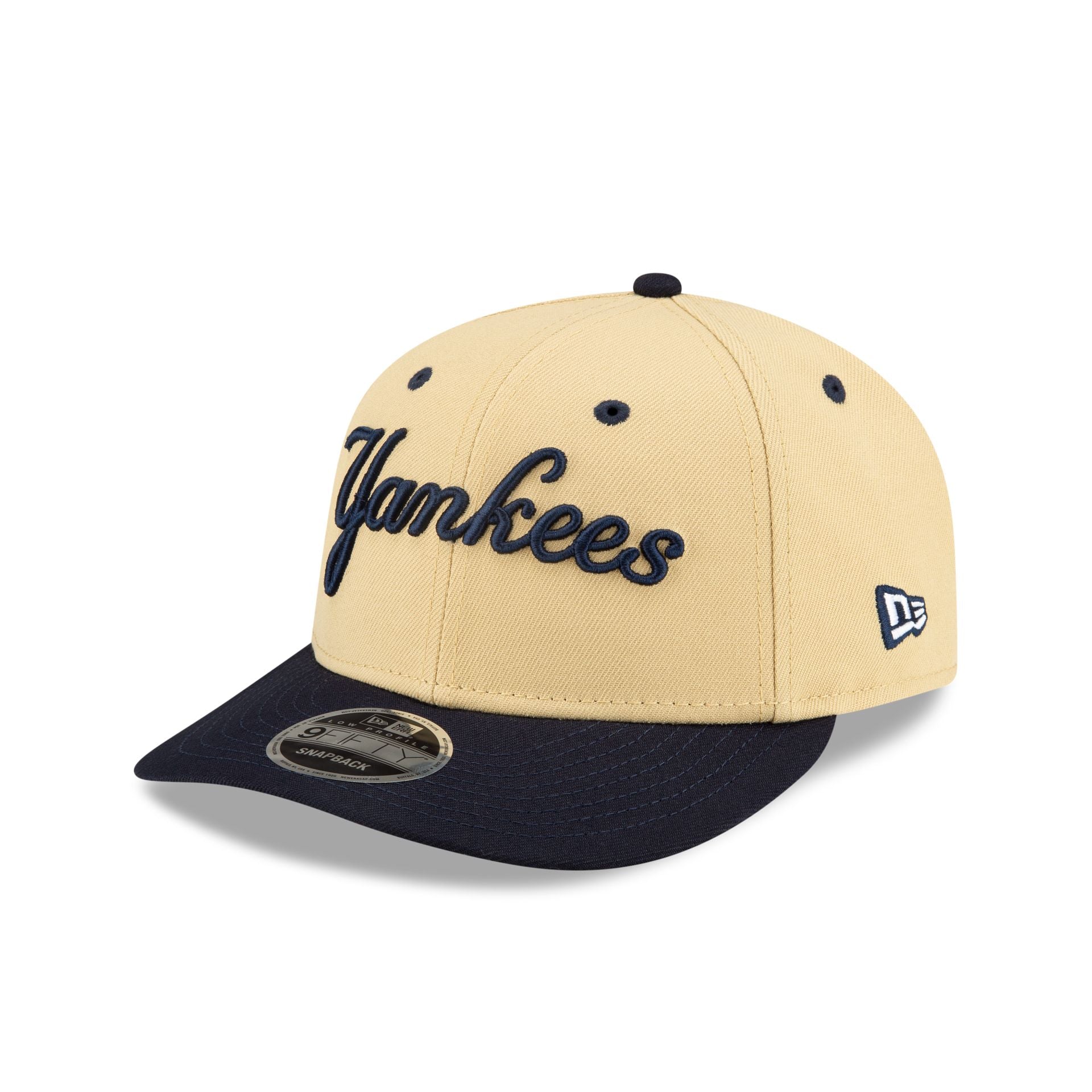 This is a New York Yankees Felt X MLB Light Beige Low Profile 9FIFTY Snapback Cap 1