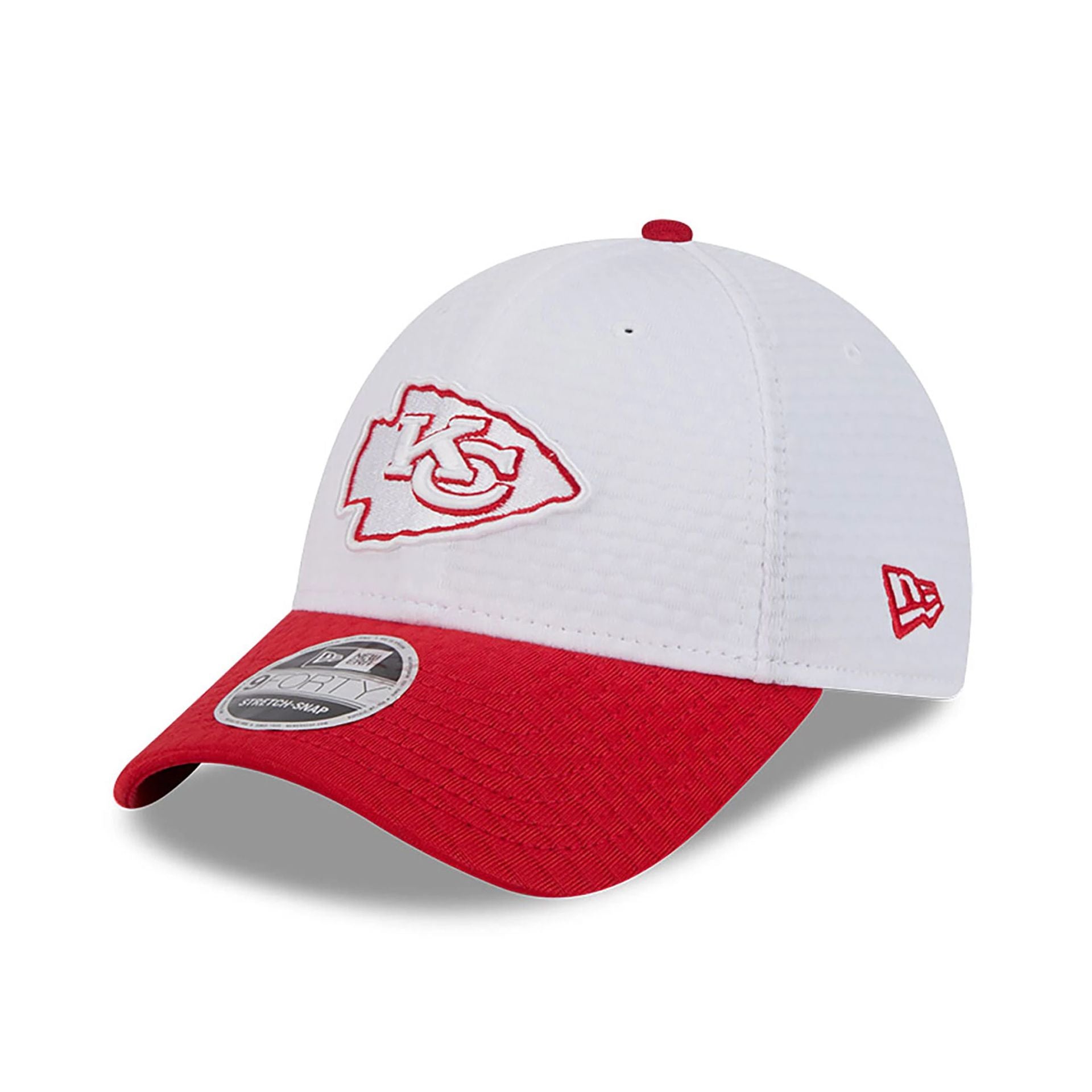 This is a Kansas City Chiefs NFL Training 2024 White 9FORTY Stretch Snap Cap 1