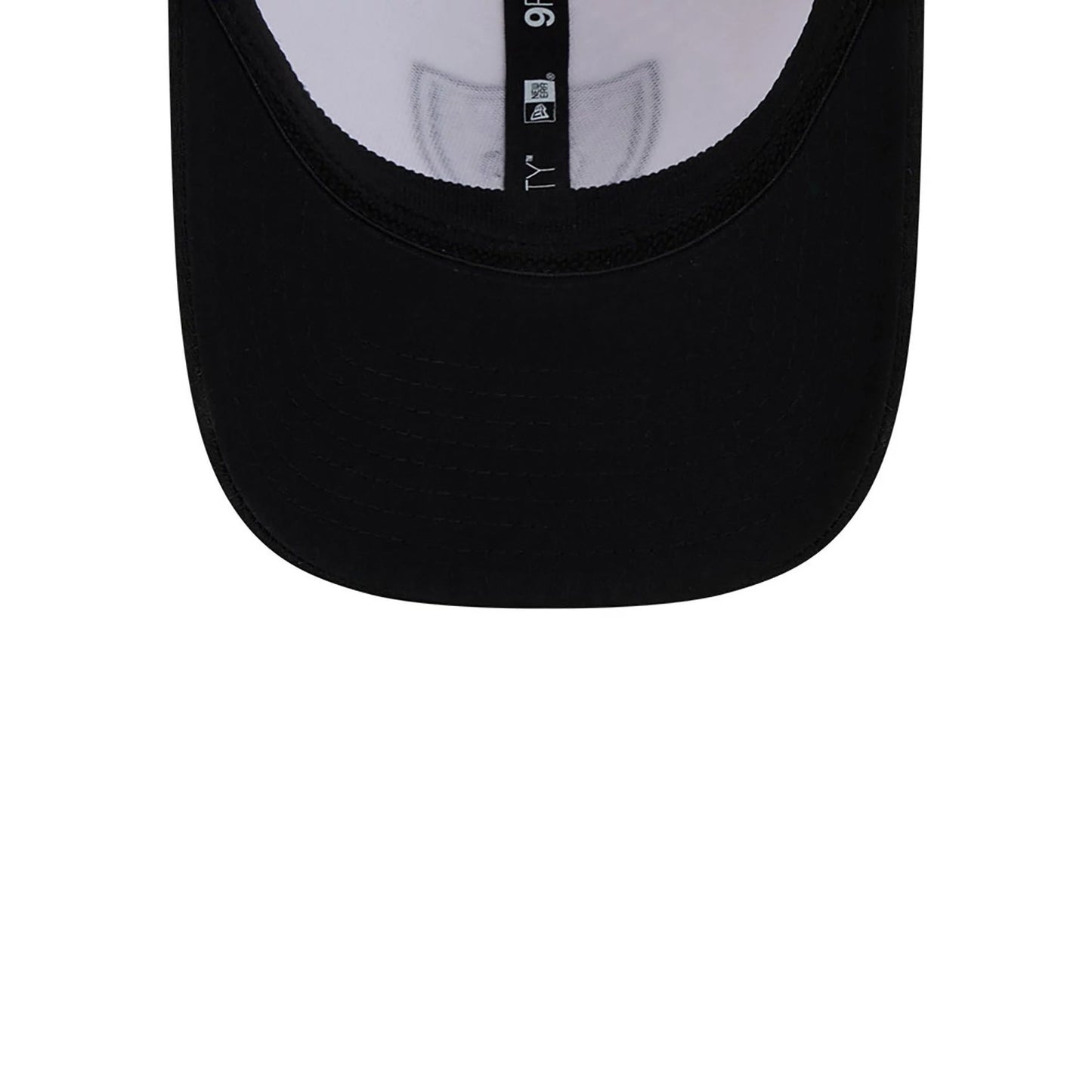 This is a Las Vegas Raiders NFL Training 2024 White 9FORTY Stretch Snap Cap 4