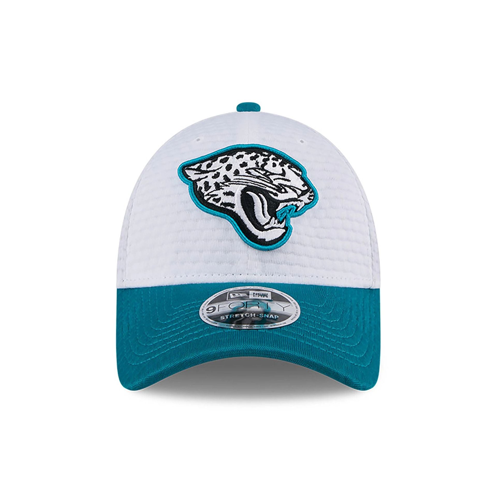 This is a Jacksonville Jaguars NFL Training 2024 White 9FORTY Stretch Snap Cap 2