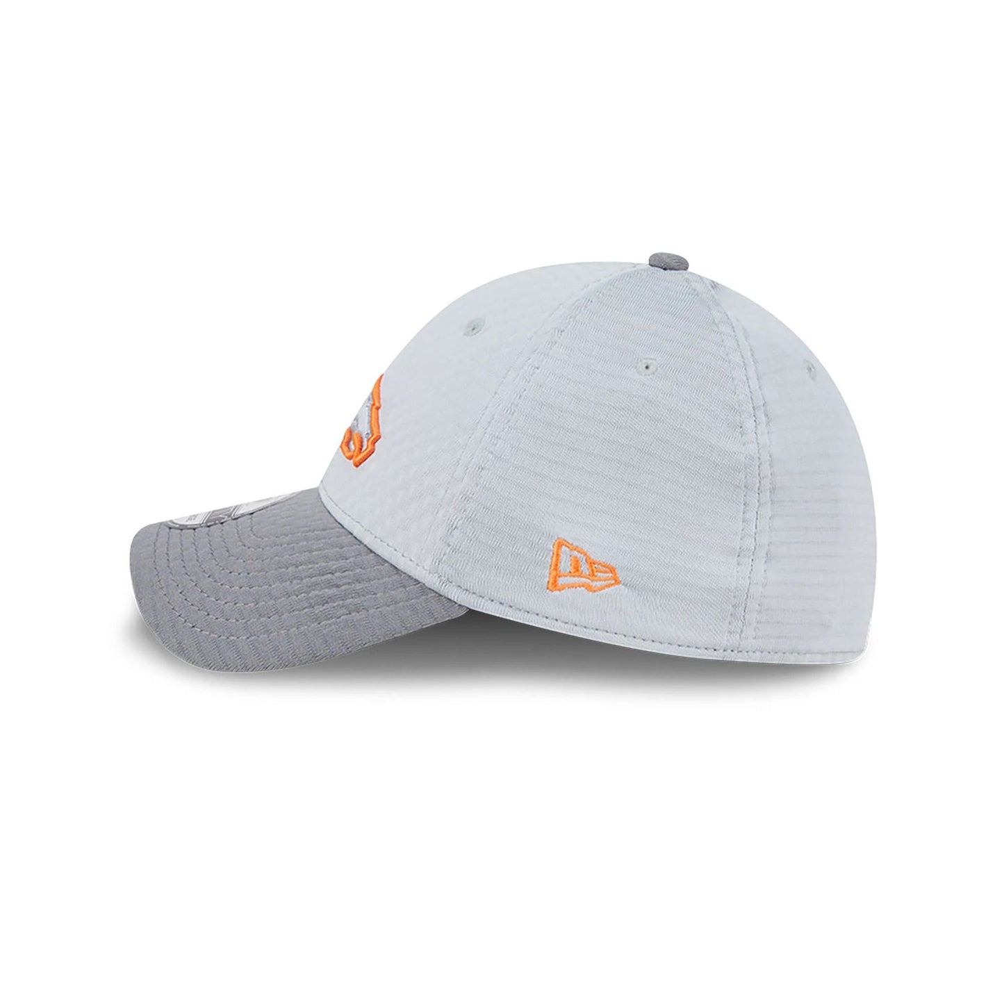 This is a Denver Broncos NFL Training 2024 Grey 39THIRTY Stretch Fit Cap 6