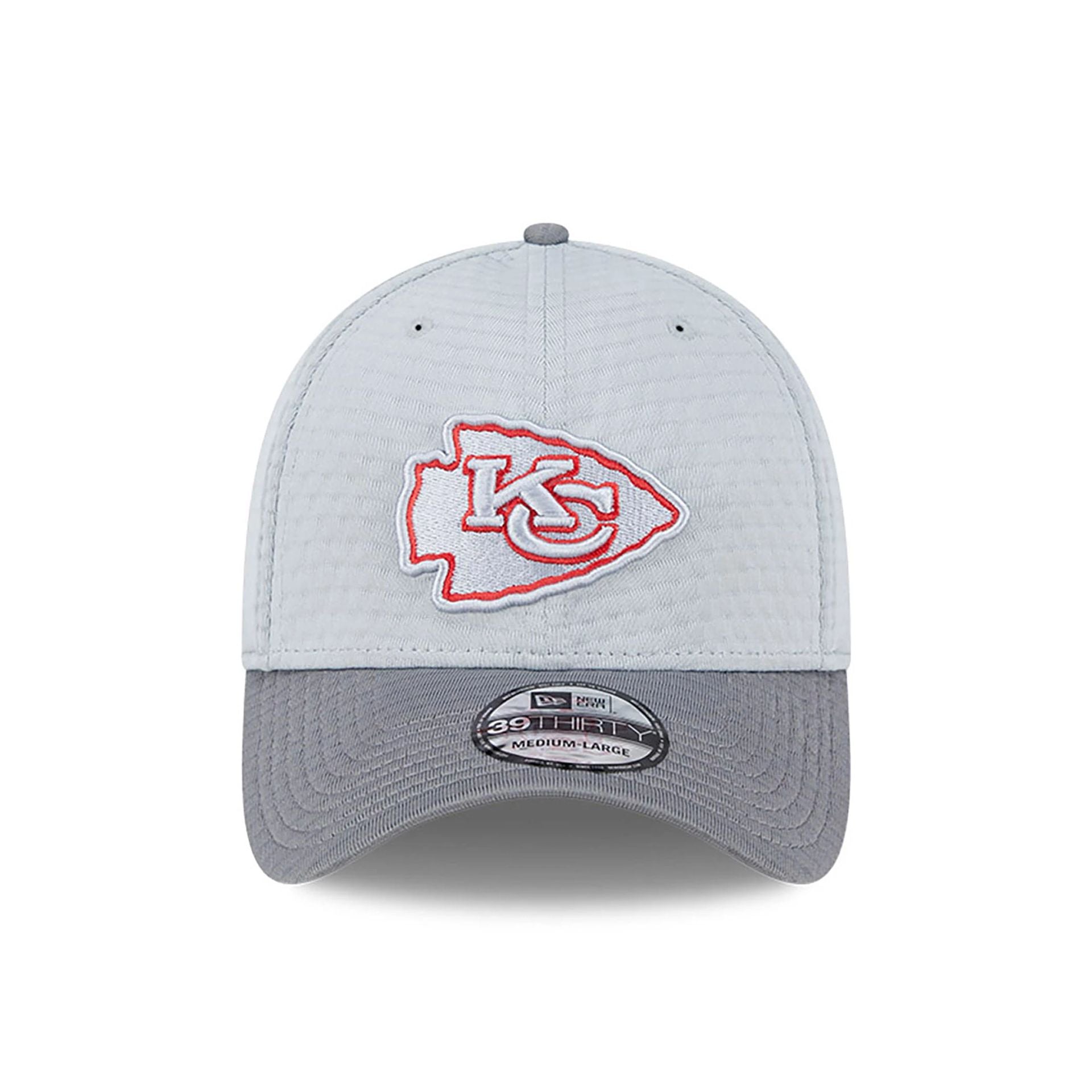 This is a Kansas City Chiefs NFL Training 2024 Grey 39THIRTY Stretch Fit Cap 3