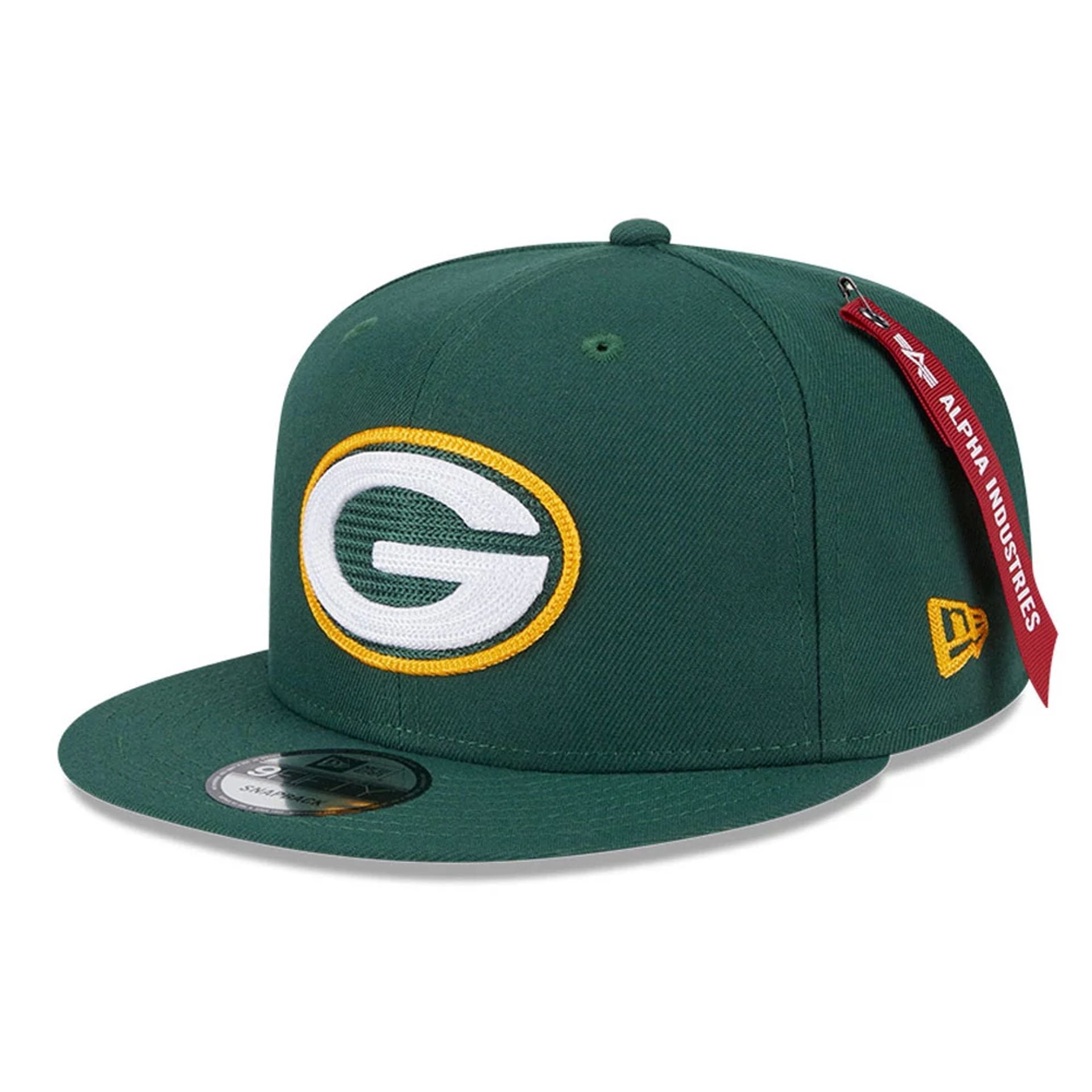 This is a Green Bay Packers NFL x Alpha Industries Dark Green 9FIFTY Snapback Adjustable Cap 3