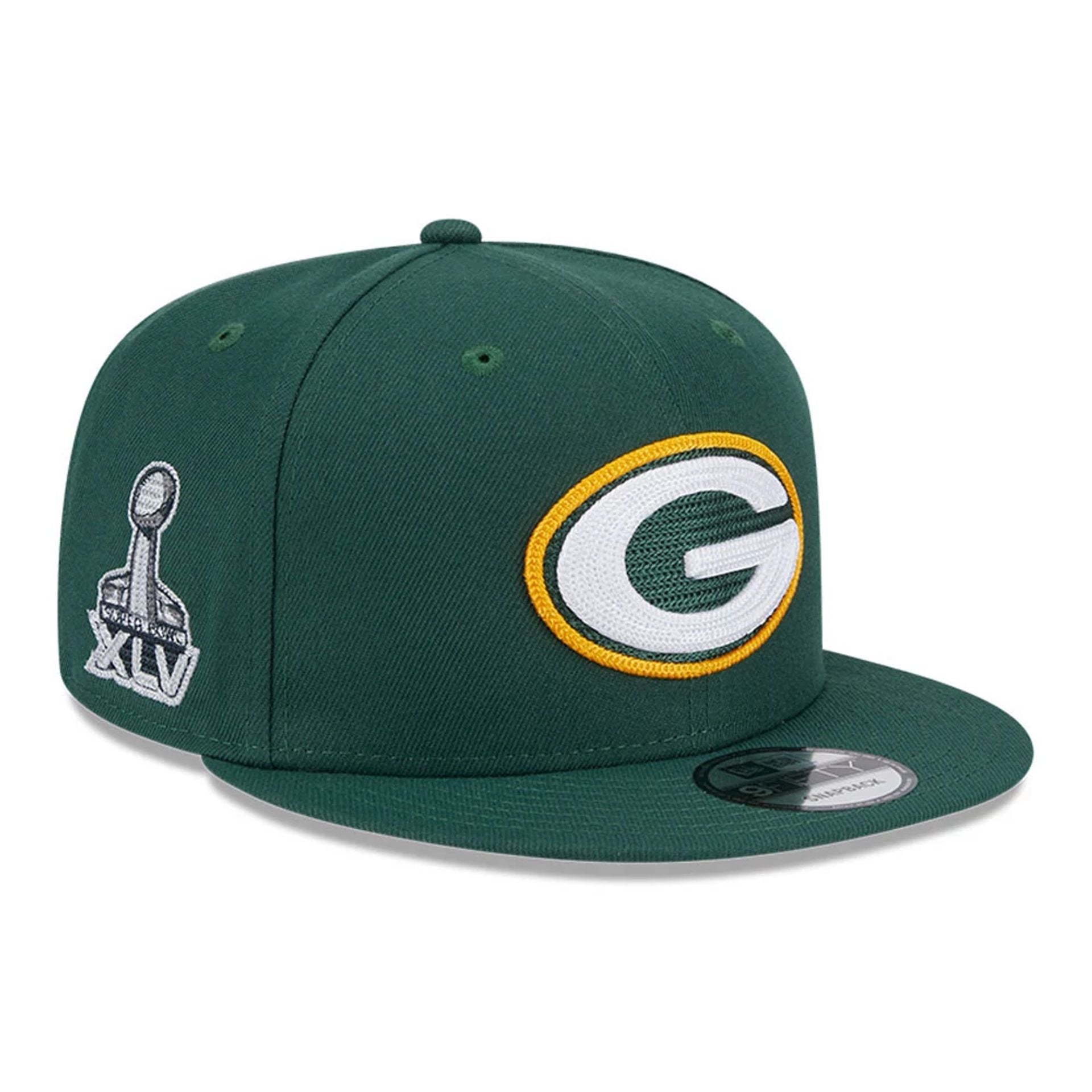 This is a Green Bay Packers NFL x Alpha Industries Dark Green 9FIFTY Snapback Adjustable Cap 1