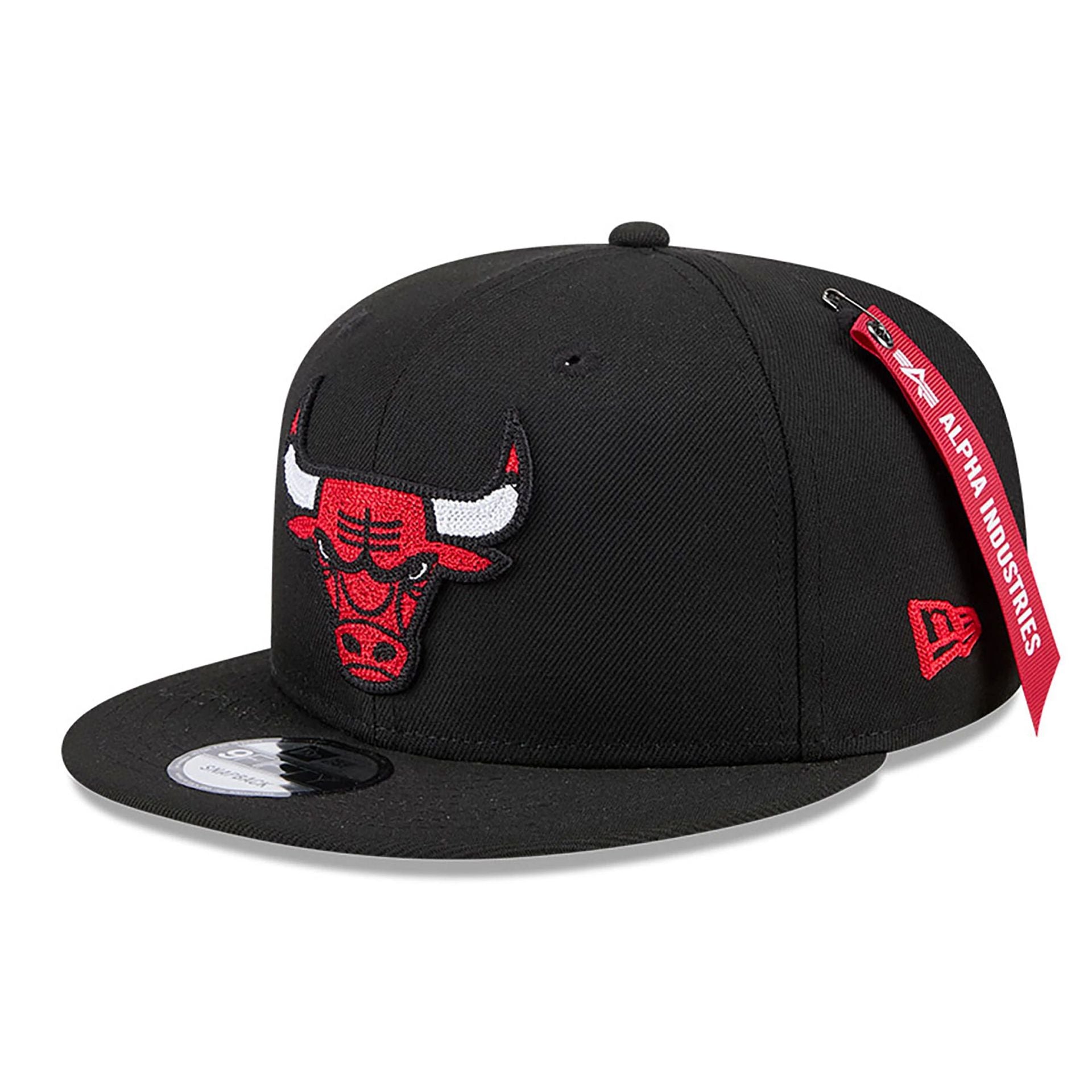 This is a Chicago Bulls NBA x Alpha Industries Black 9FIFTY Snapback Cap 1