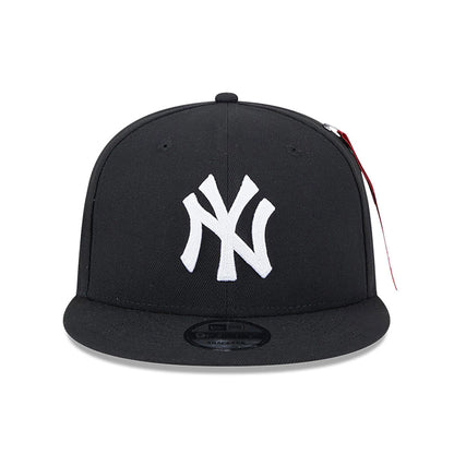 This is a New York Yankees MLB x Alpha Industries Black 9FIFTY Snapback Adjustable Cap 2