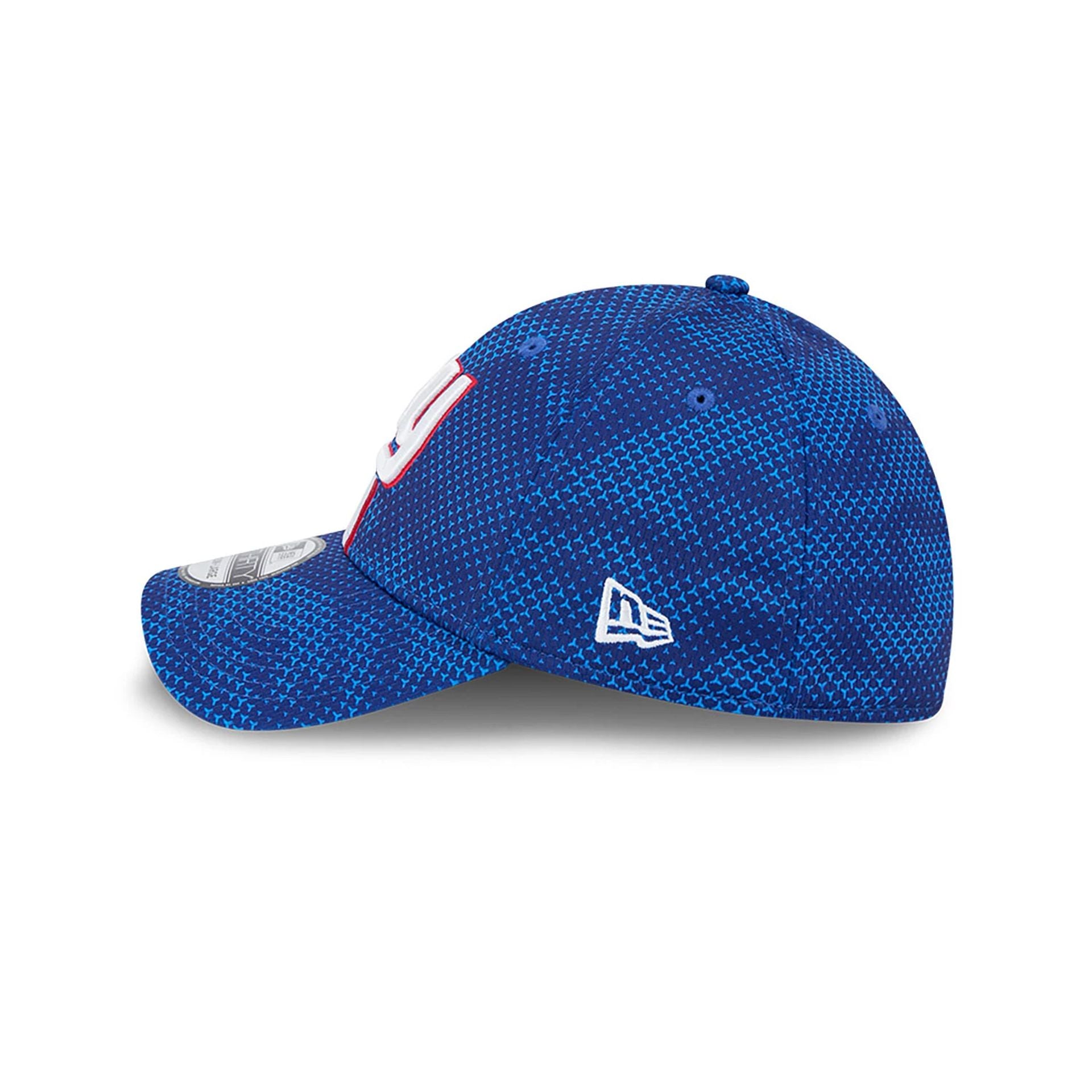 This is a New York Giants NFL Sideline 2024 Blue 39THIRTY Stretch Fit Cap 7