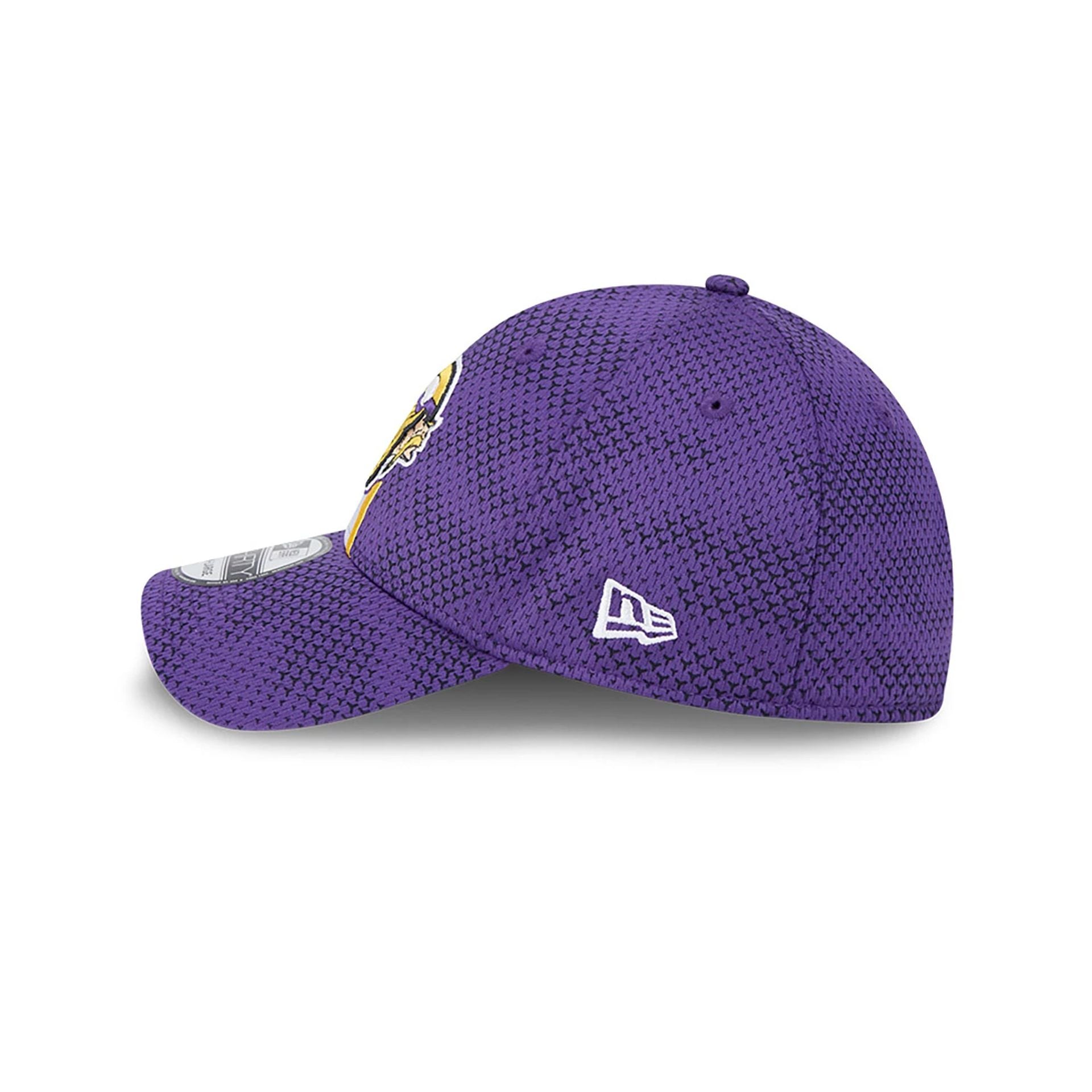 This is a Minnesota Vikings NFL Sideline 2024 Purple 39THIRTY Stretch Fit Cap 7