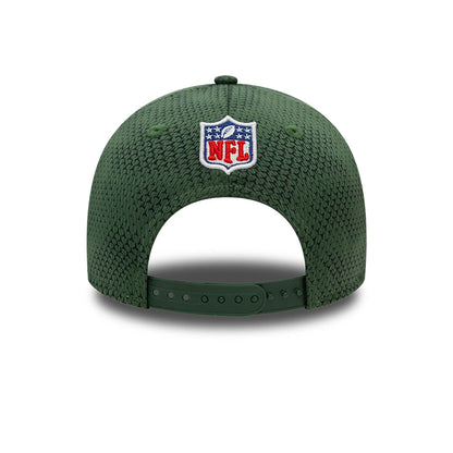 This is a Green Bay Packers Youth NFL Sideline 2024 Dark Green 9FORTY Stretch Snap Cap 4