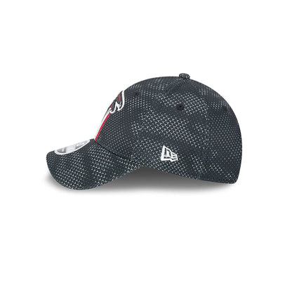 This is a Atlanta Falcons NFL Sideline 2024 Black 9FORTY Stretch Snap Cap 7