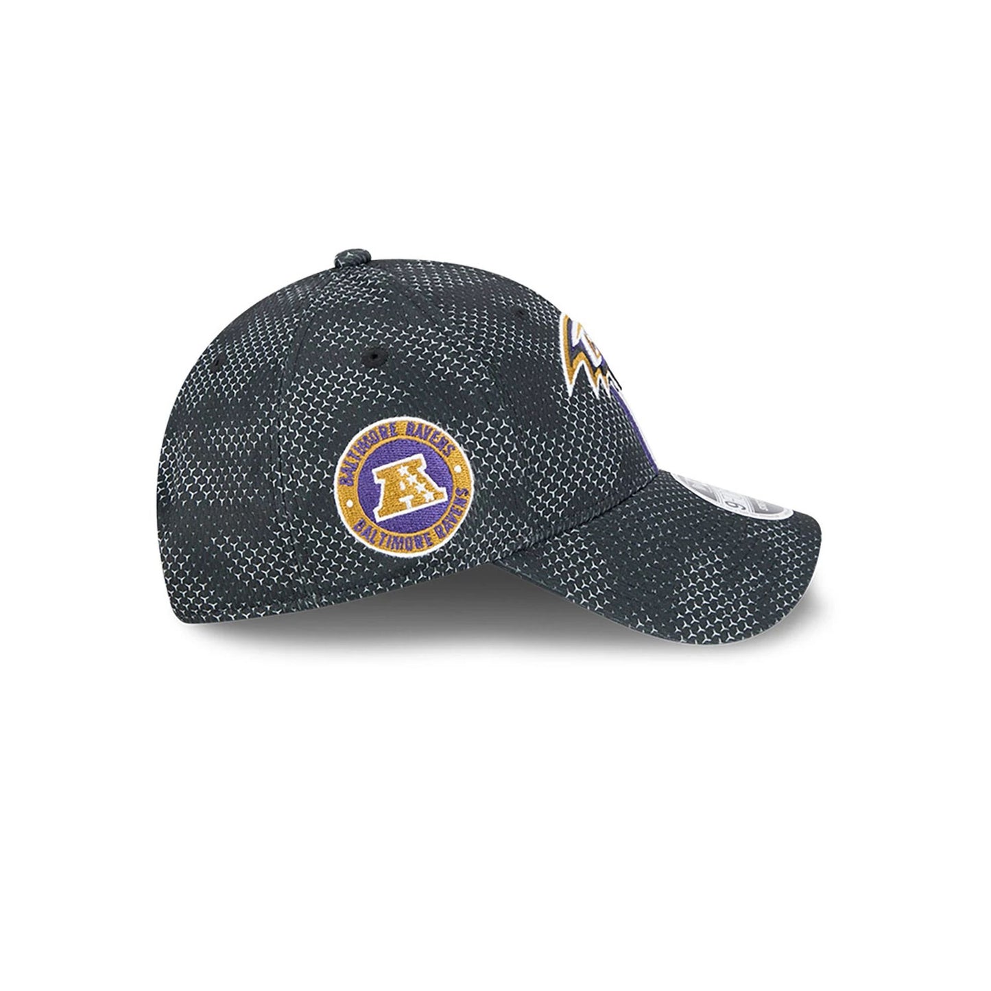 This is a Baltimore Ravens NFL Sideline 2024 Black 9FORTY Stretch Snap Cap 6