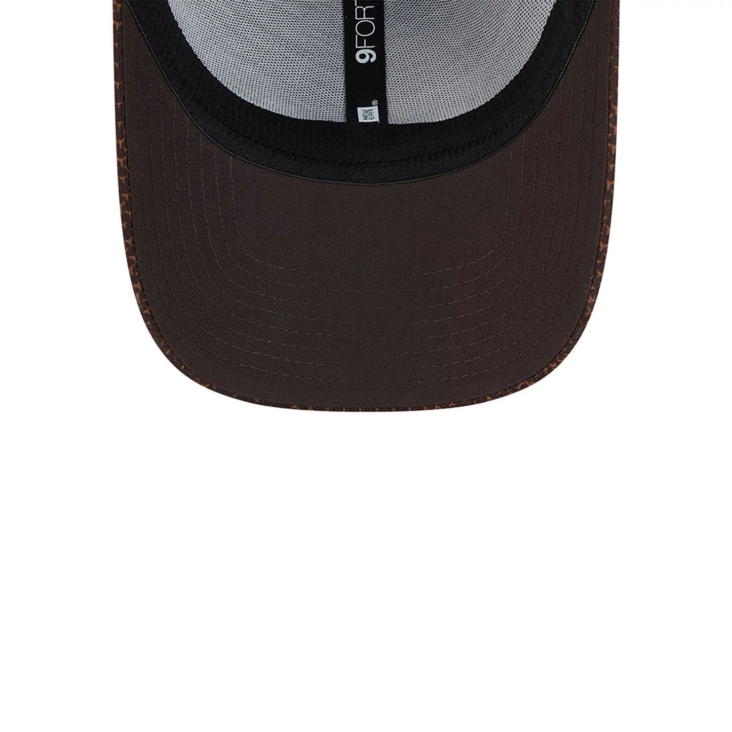 This is a Cleveland Browns NFL Sideline 2024 Dark Brown 9FORTY Stretch Snap Cap 4