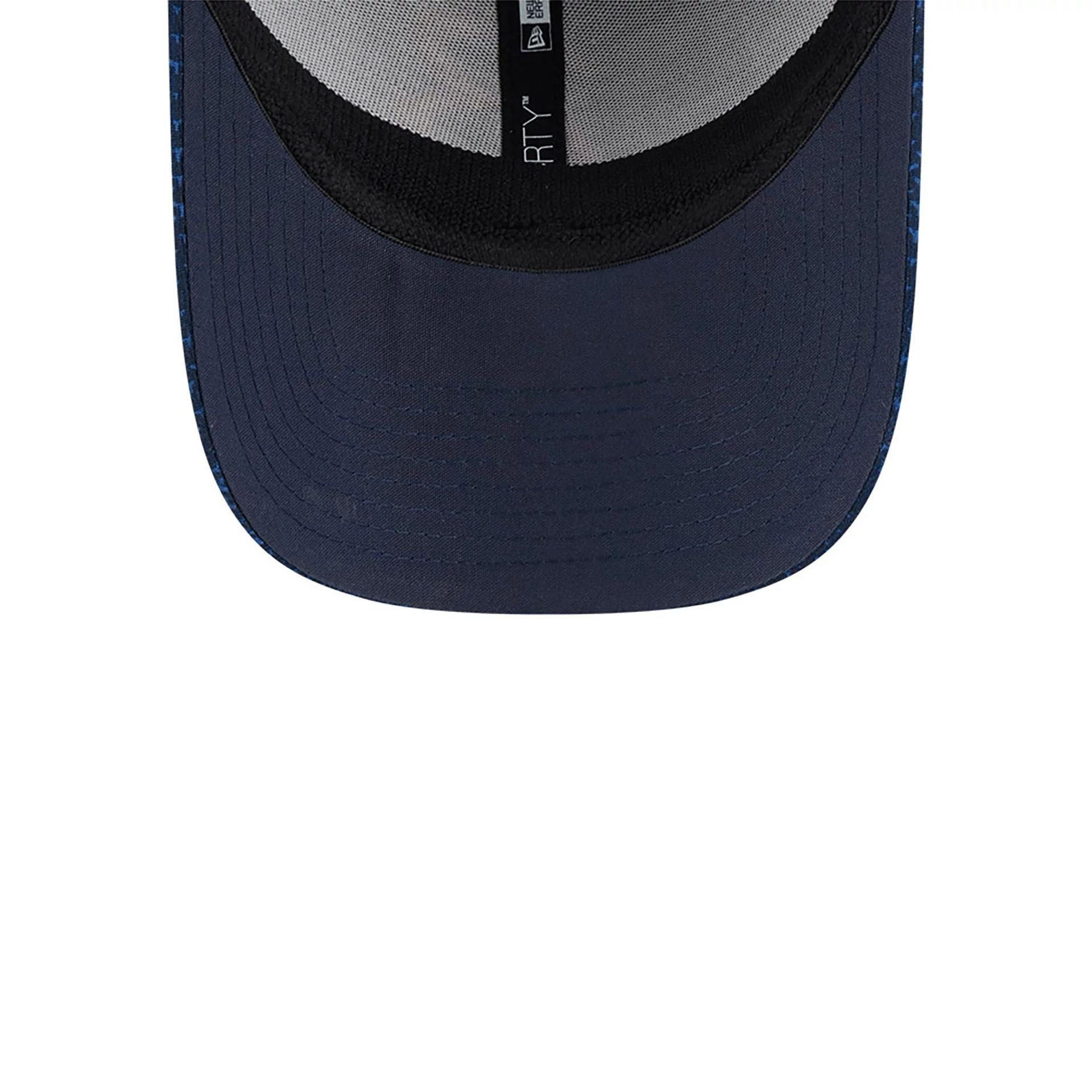 This is a Chicago Bears NFL Sideline 2024 Navy 9FORTY Stretch Snap Cap 4