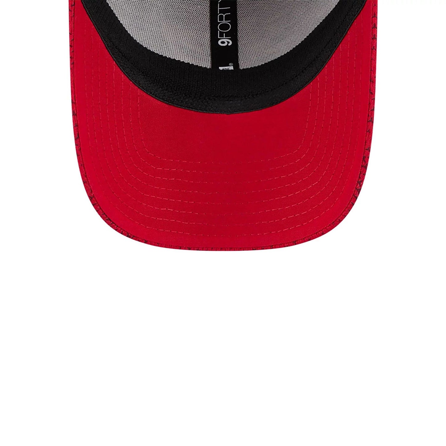 This is a Tampa Bay Buccaneers NFL Sideline 2024 Red 9FORTY Stretch Snap Cap 4