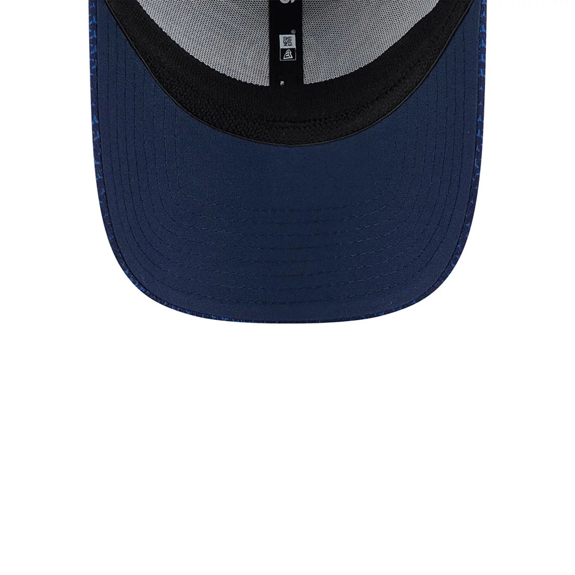 This is a Tennessee Titans NFL Sideline 2024 Dark Blue 9FORTY Stretch Snap Cap 4