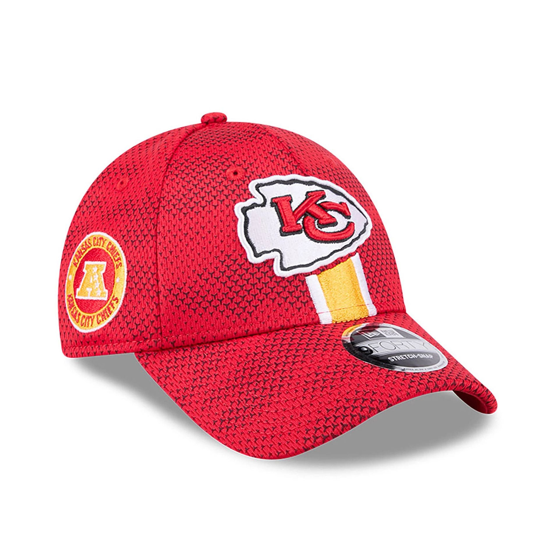 This is a Kansas City Chiefs NFL Sideline 2024 Red 9FORTY Stretch Snap Cap 1