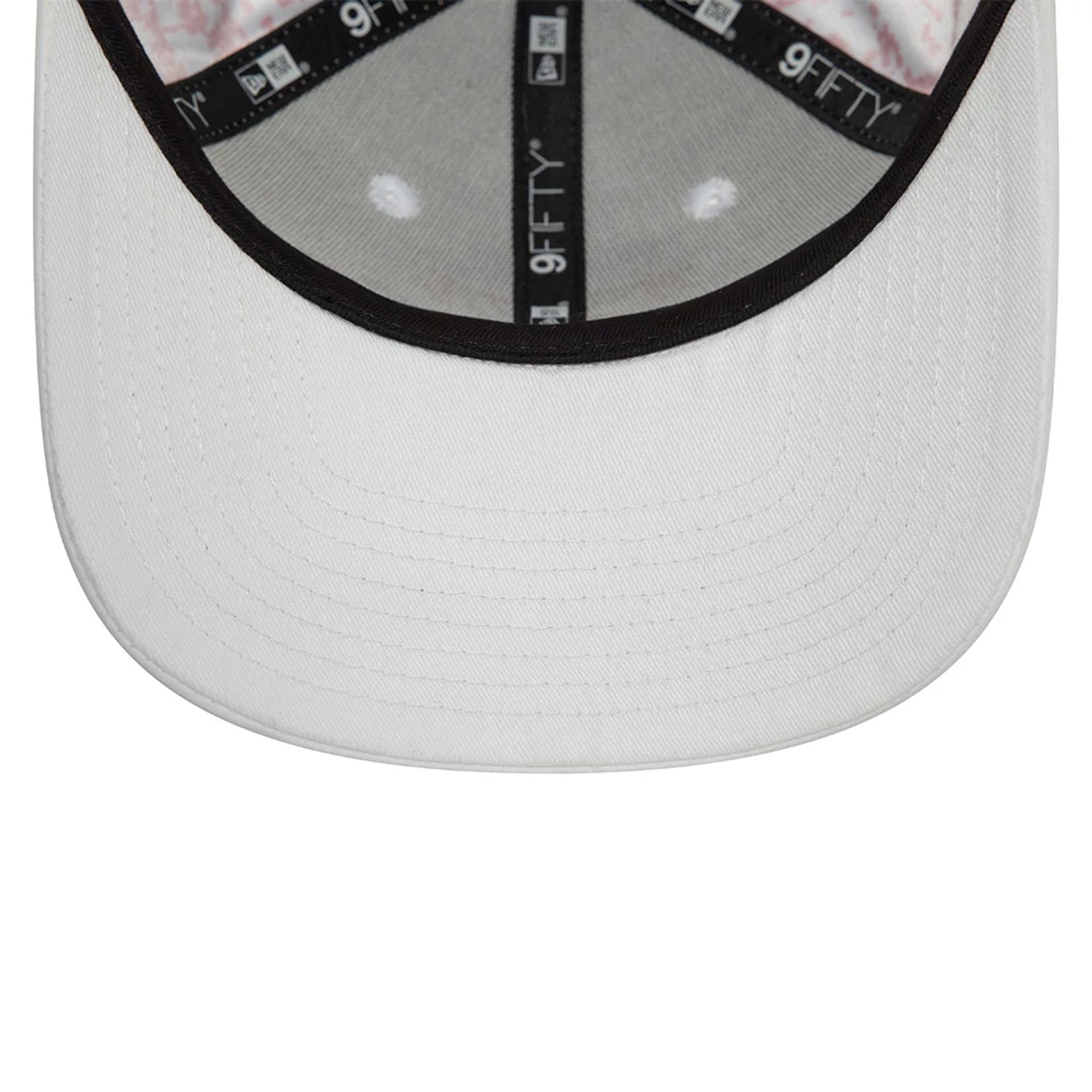 This is a Red Bull Racing Japan Bright White 9FIFTY Original Fit Cap 5