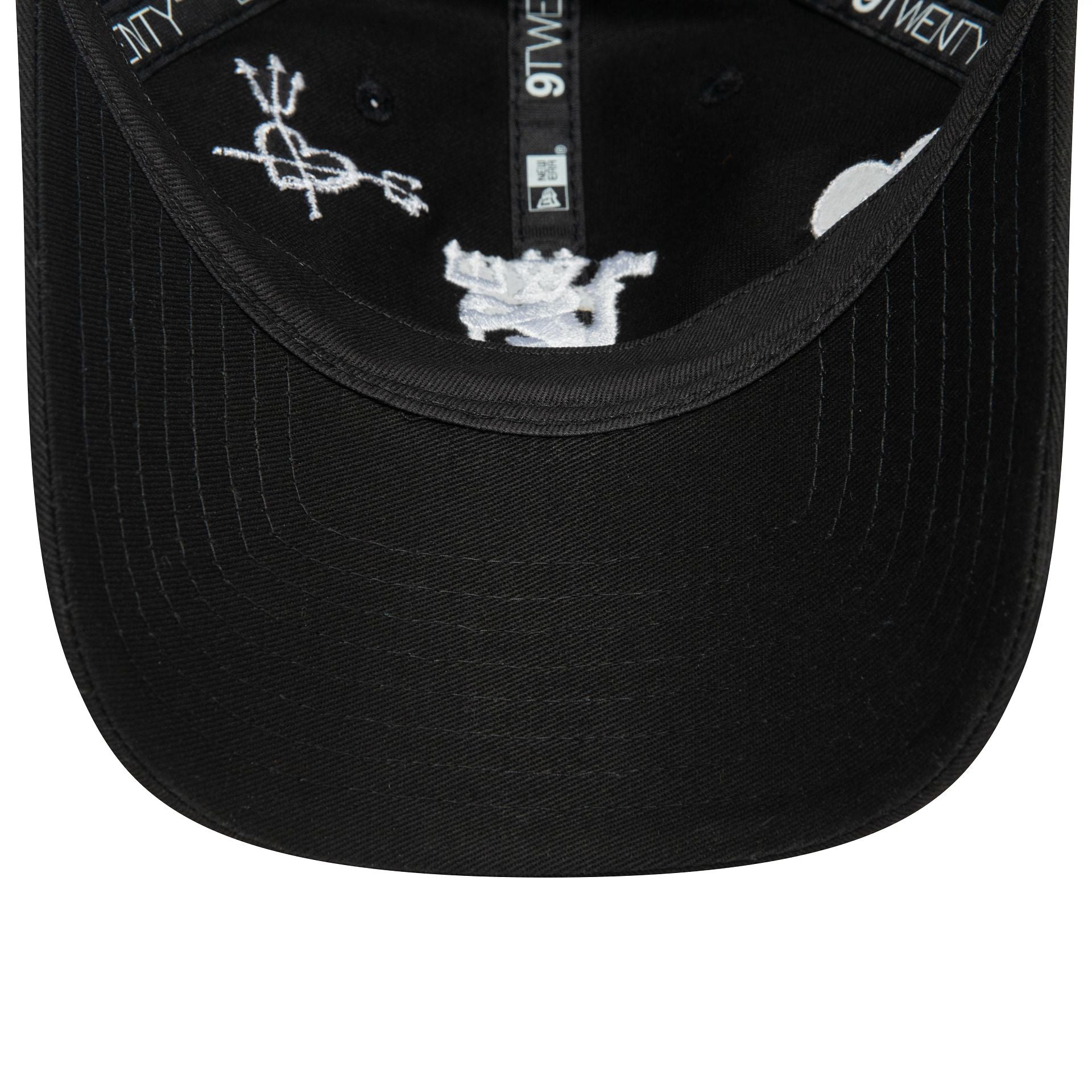 This is a Manchester United FC Scribble Black 9TWENTY Adjustable Cap 5