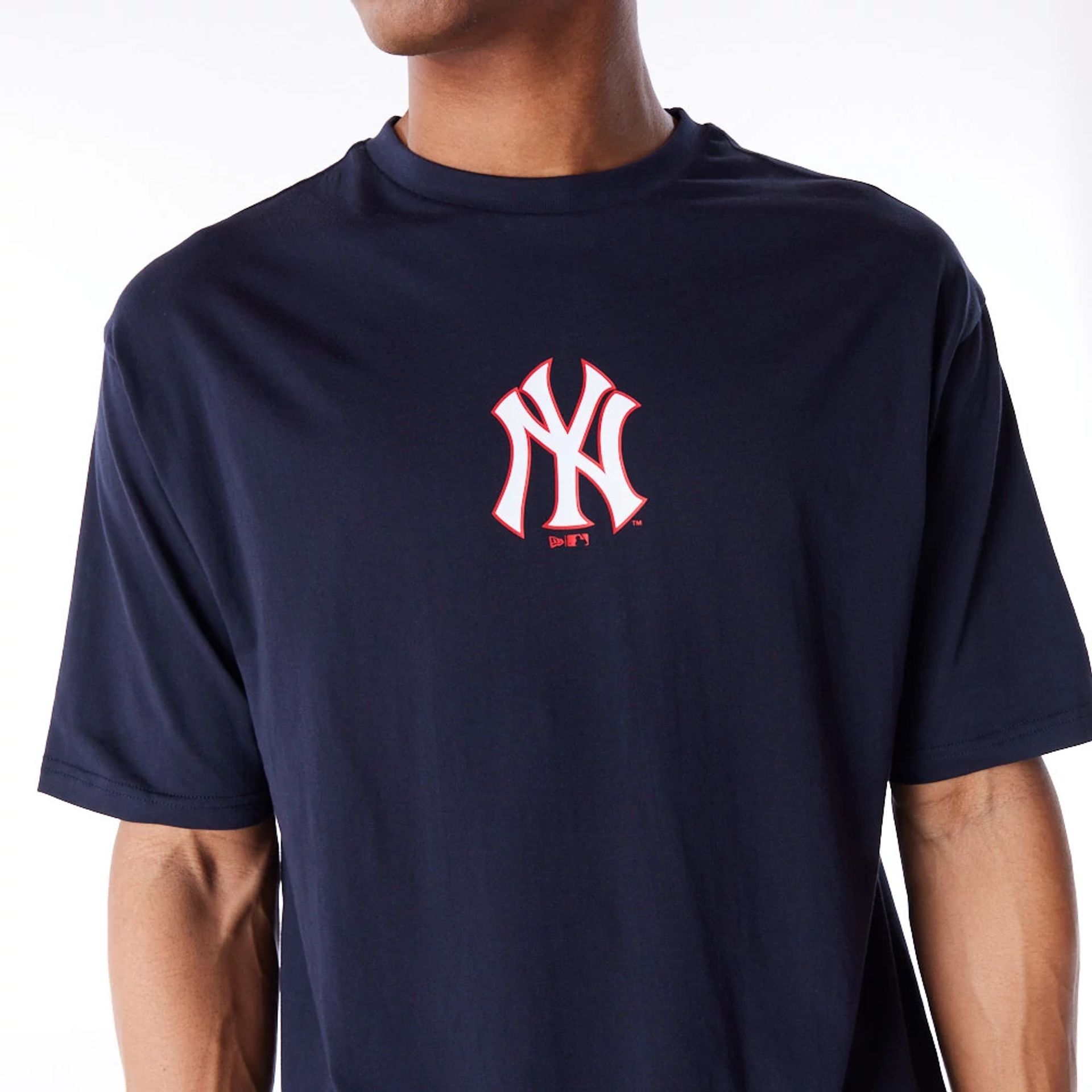 The Male model is wearing New York Yankees MLB World Series Navy Oversized T-Shirt  6