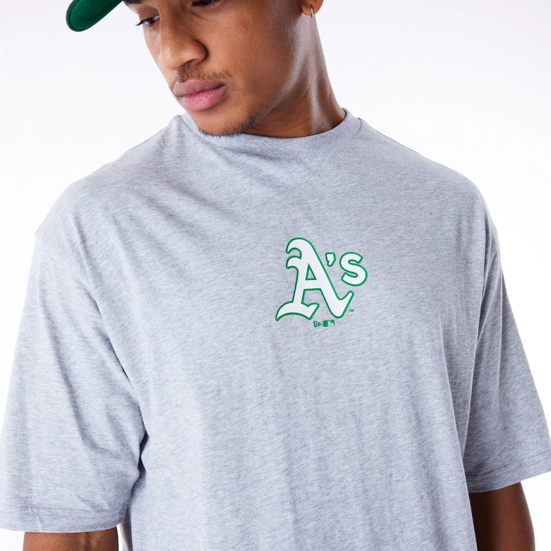 The Male model is wearing Oakland Athletics MLB World Series Grey Oversized T-Shirt  6