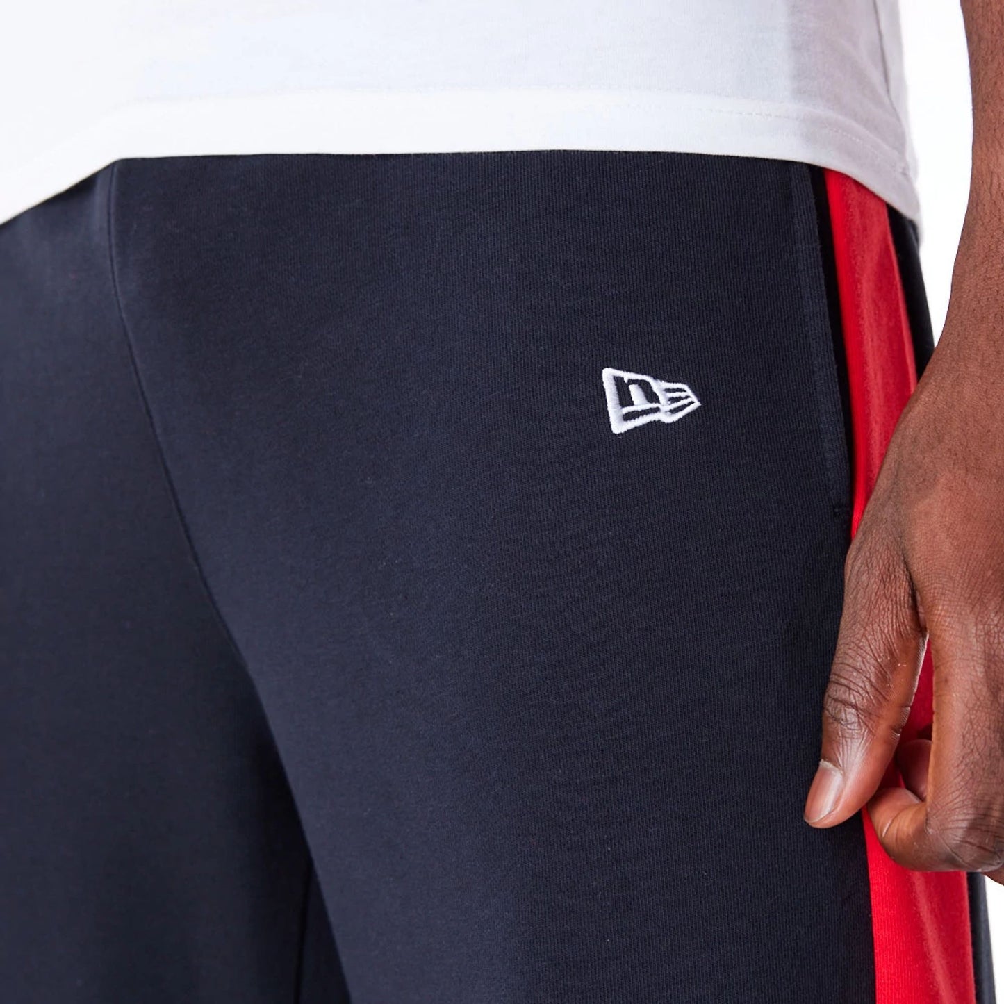 The Male model is wearing Chicago Bulls NBA Panel Black Fleece Joggers  3