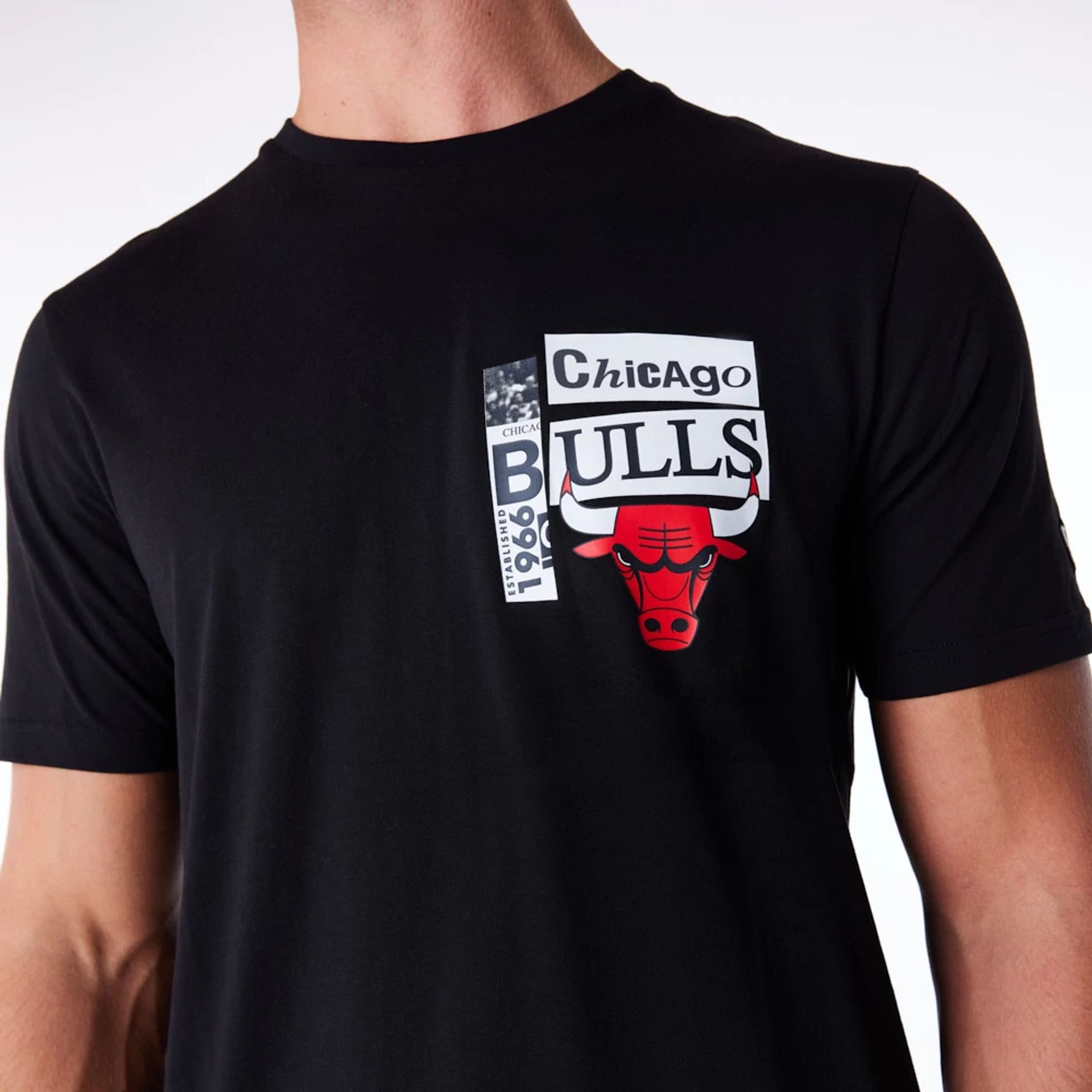 The Male model is wearing Chicago Bulls Newspaper Graphic Black T-Shirt 4