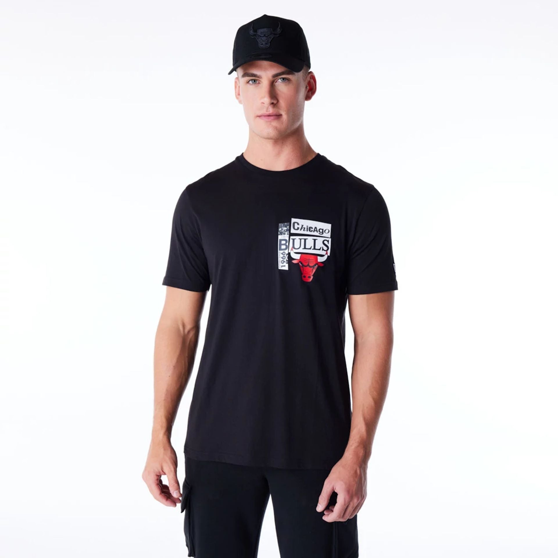 The Male model is wearing Chicago Bulls Newspaper Graphic Black T-Shirt 1