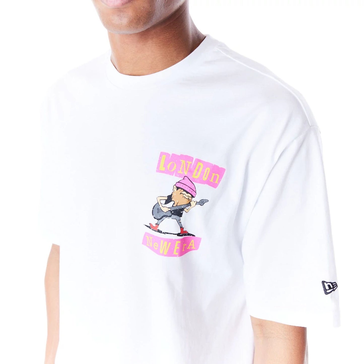 The Male model is wearing New Era Location Graphic London White Oversized T-Shirt 4