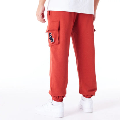 The Male model is wearing Chicago White Sox World Series Red Fleece Cargo Joggers 7