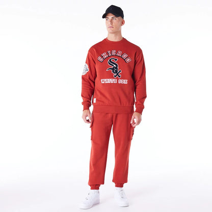 The Male model is wearing Chicago White Sox World Series Red Fleece Cargo Joggers 4