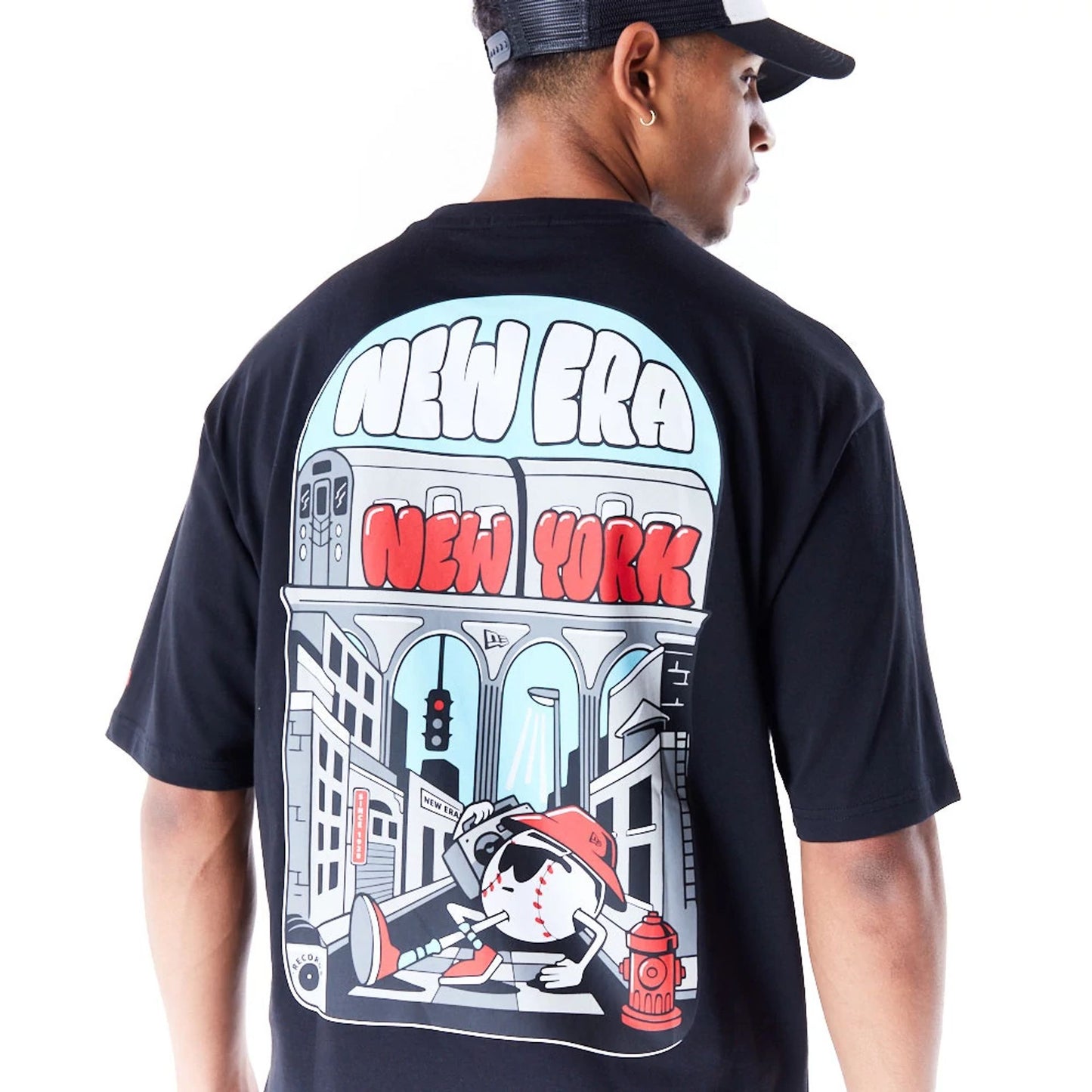 The Male model is wearing New Era New York City Graphic Black Oversized T-Shirt 6