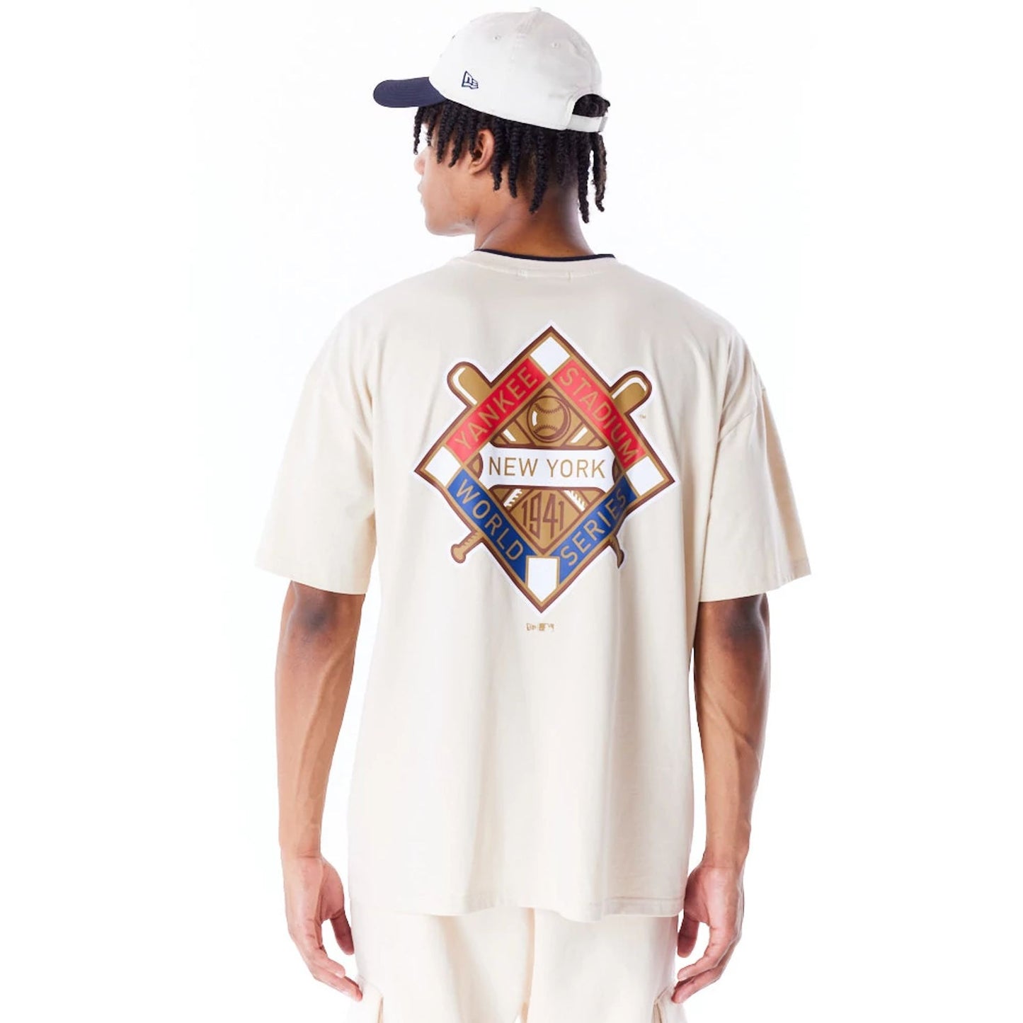 The Male model is wearing New York Yankees World Series Light Beige Drop Shoulder T-Shirt  5